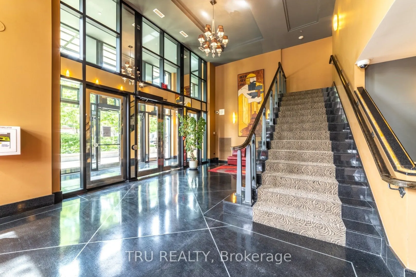 245 Kent Street, #807