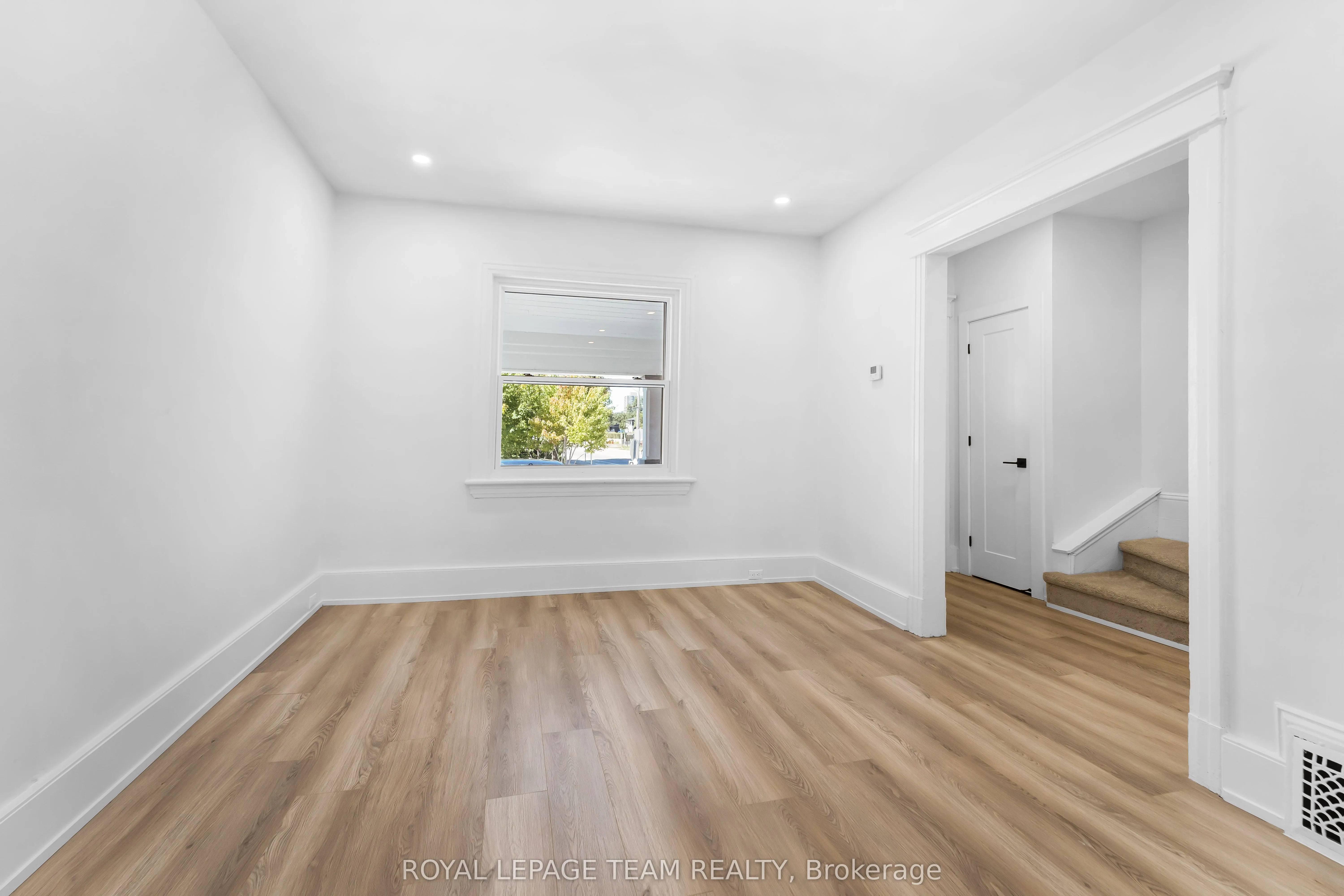 5 GILCHRIST Avenue