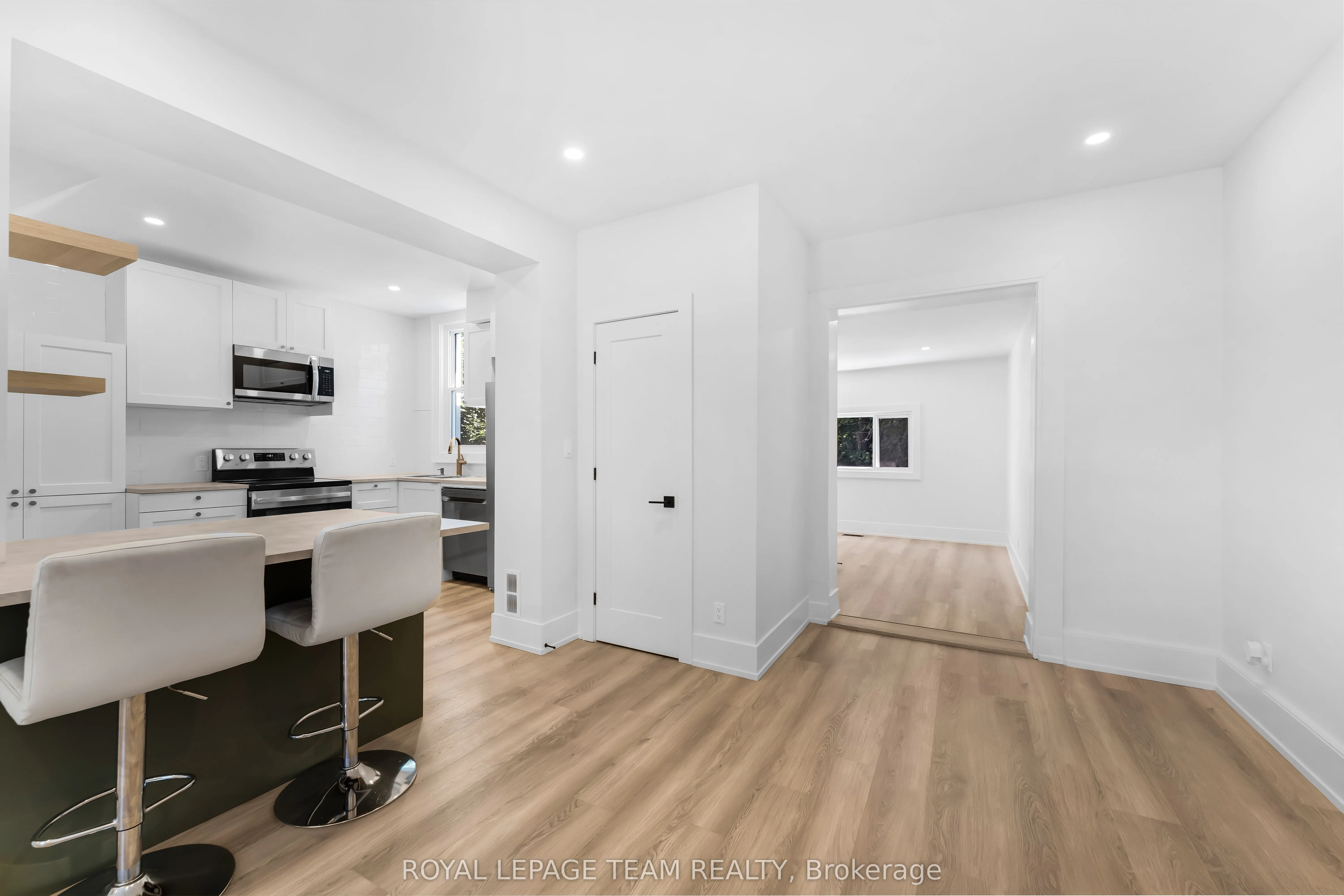5 GILCHRIST Avenue