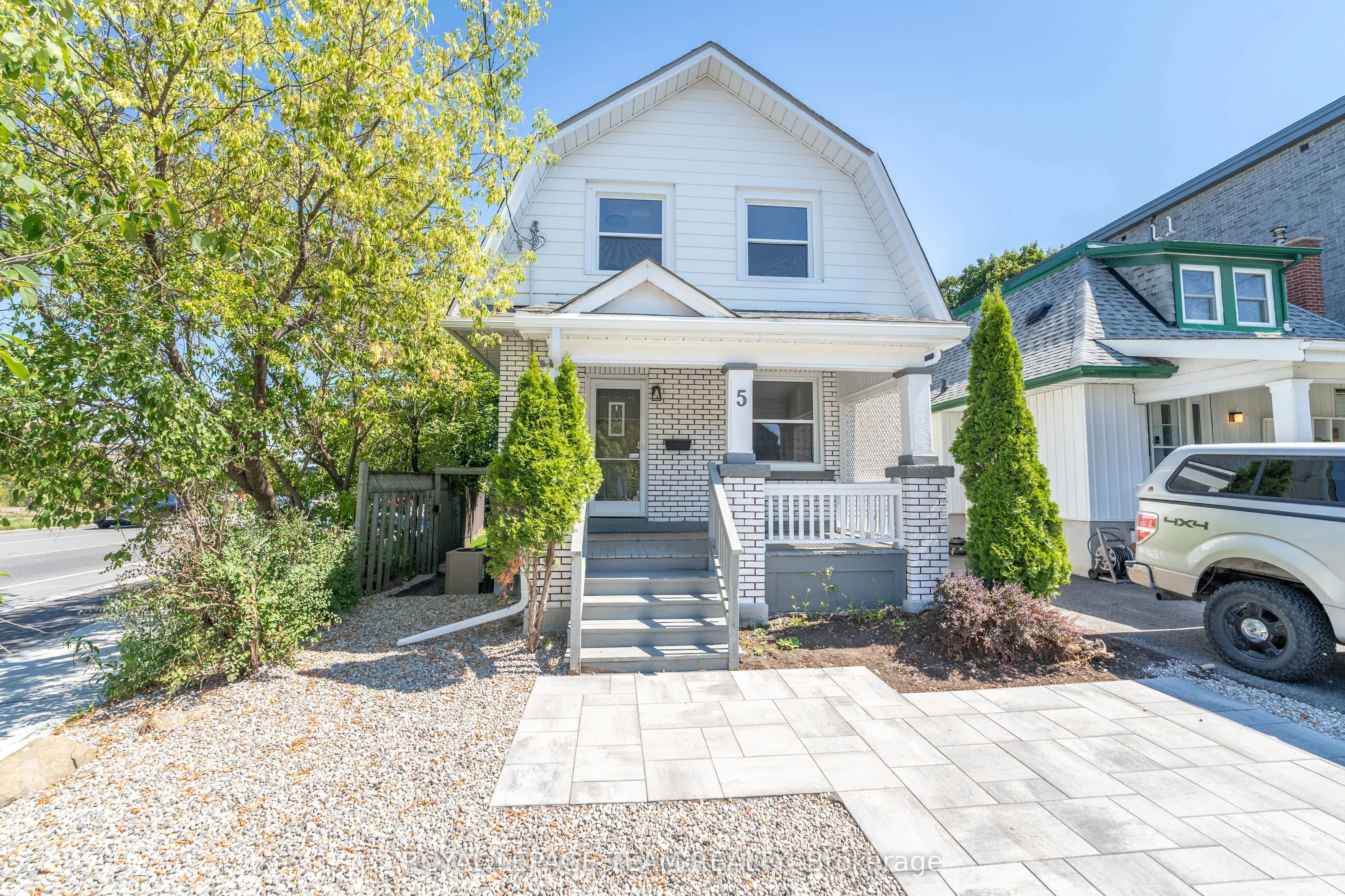 5 GILCHRIST Avenue