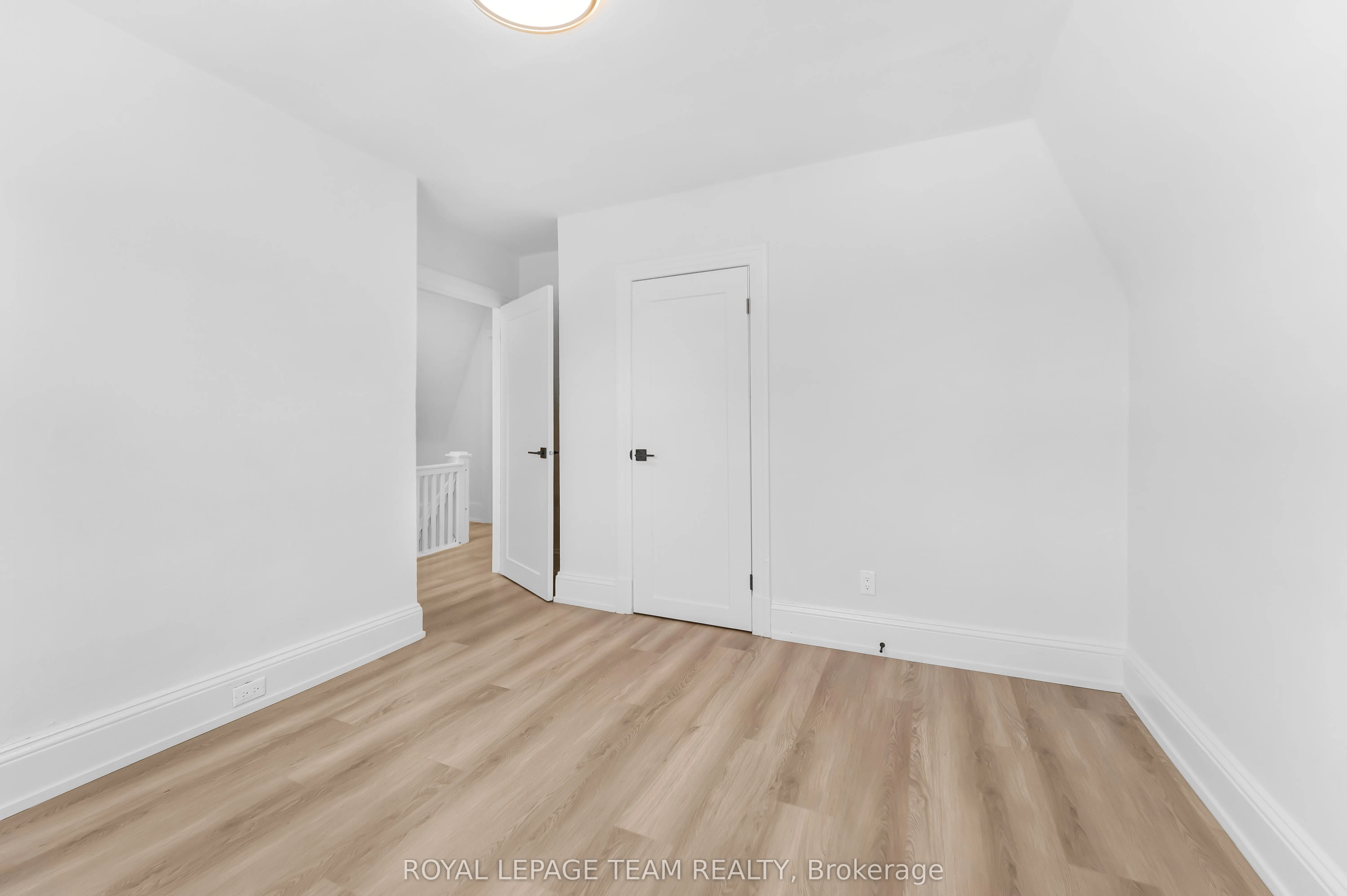 5 GILCHRIST Avenue
