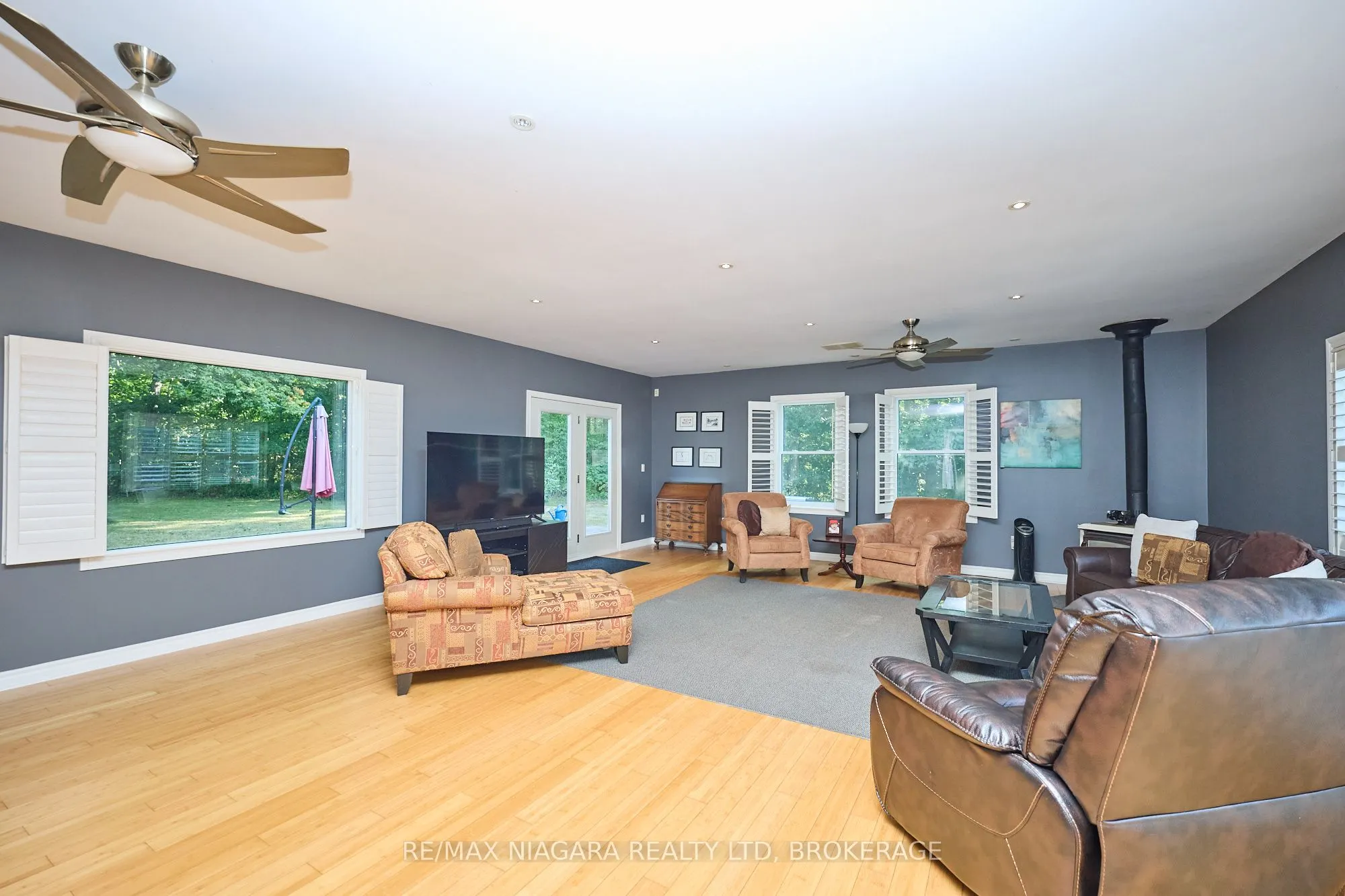 464 Gloria Road