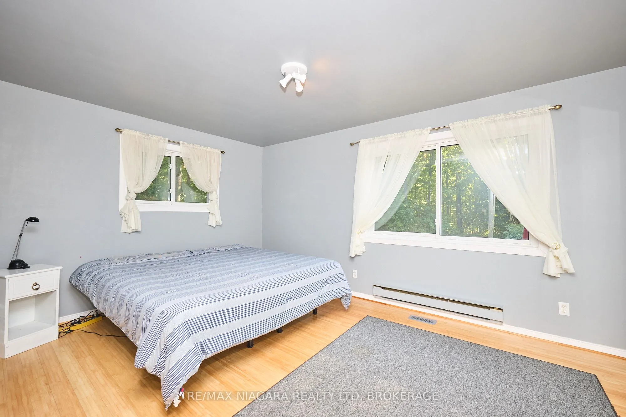 464 Gloria Road