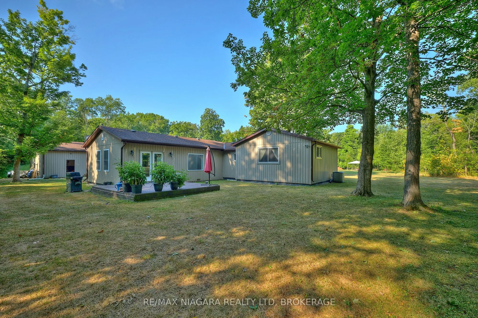 464 Gloria Road