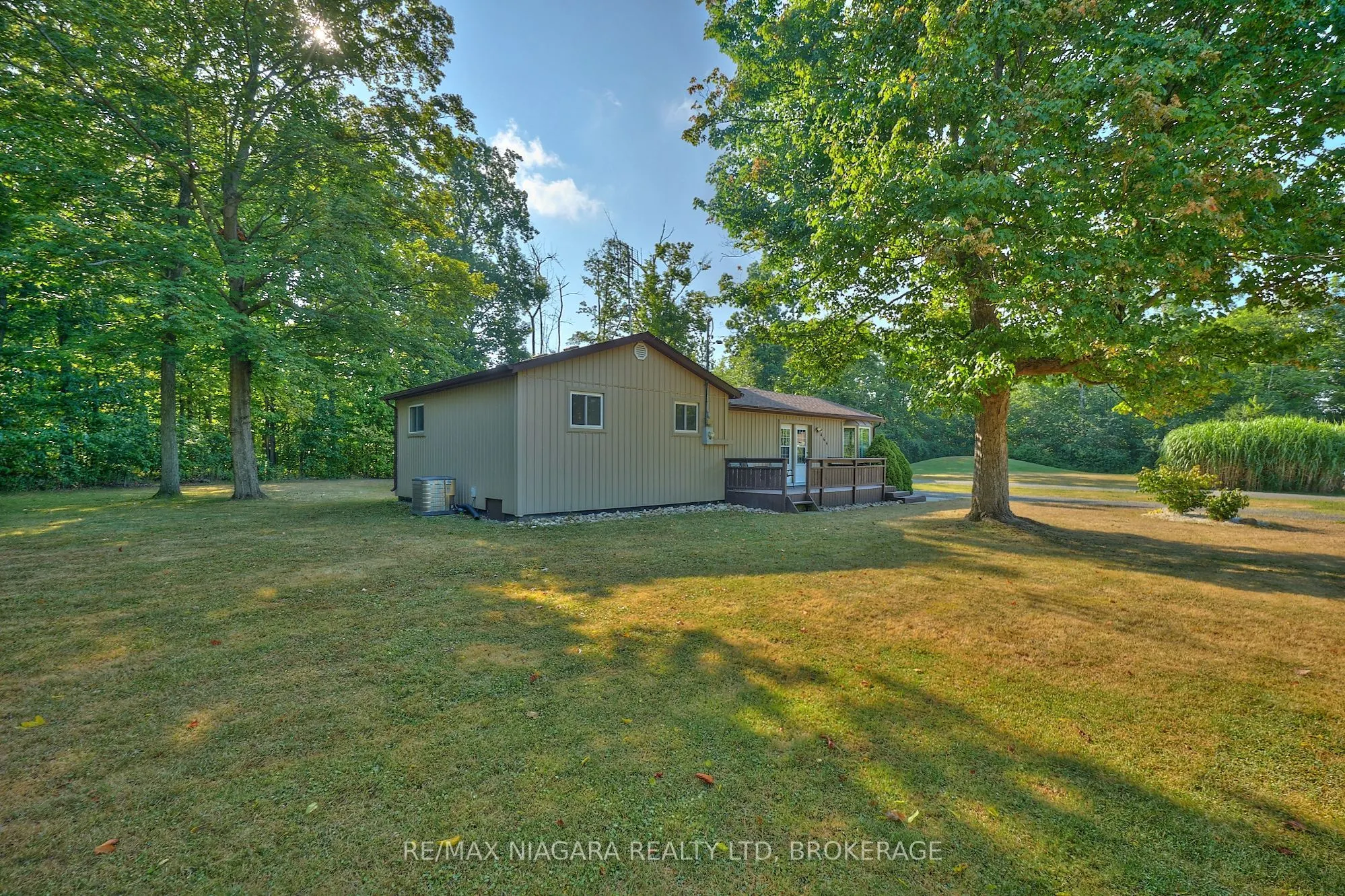 464 Gloria Road