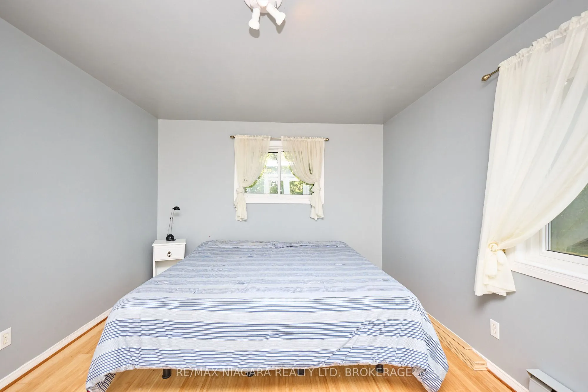 464 Gloria Road