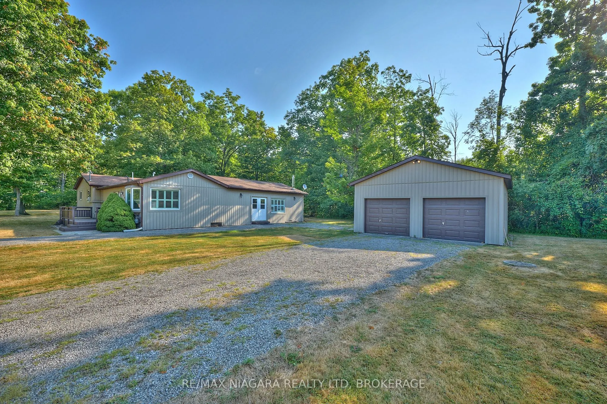 464 Gloria Road