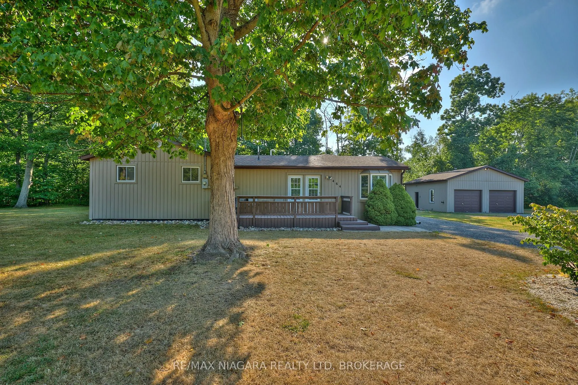 464 Gloria Road