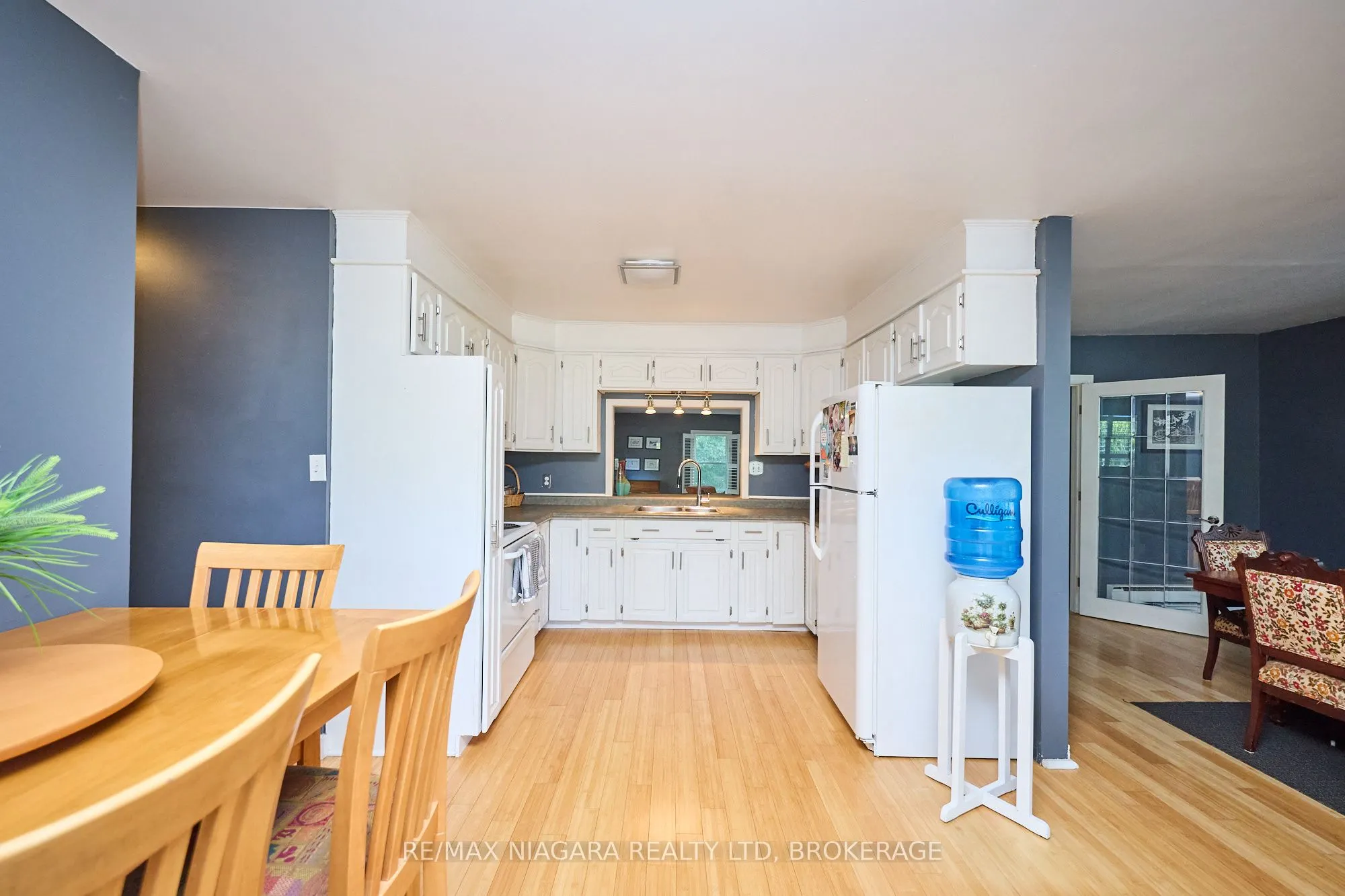 464 Gloria Road