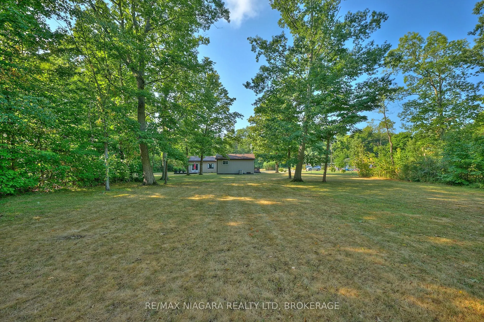 464 Gloria Road