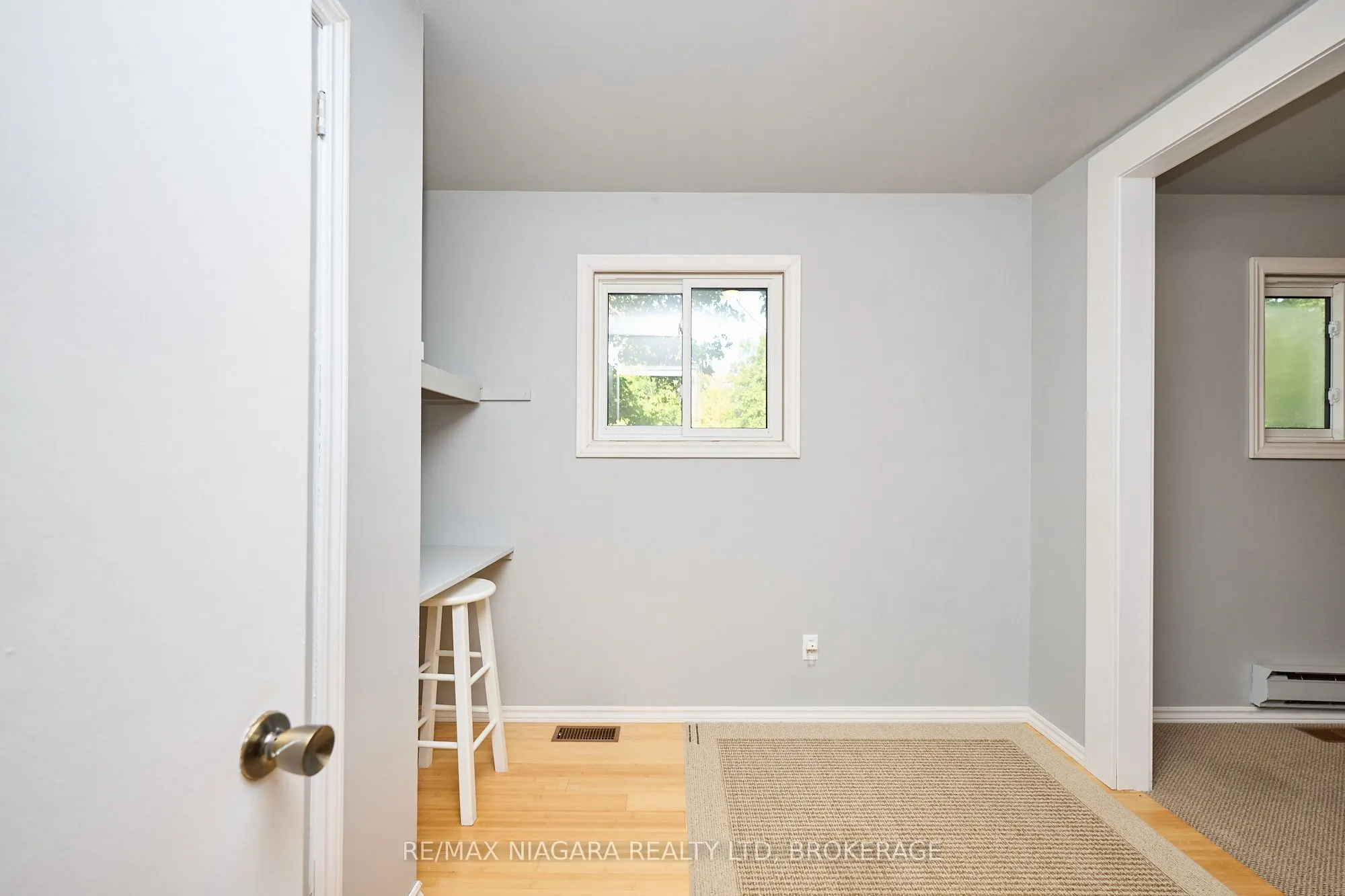 464 Gloria Road