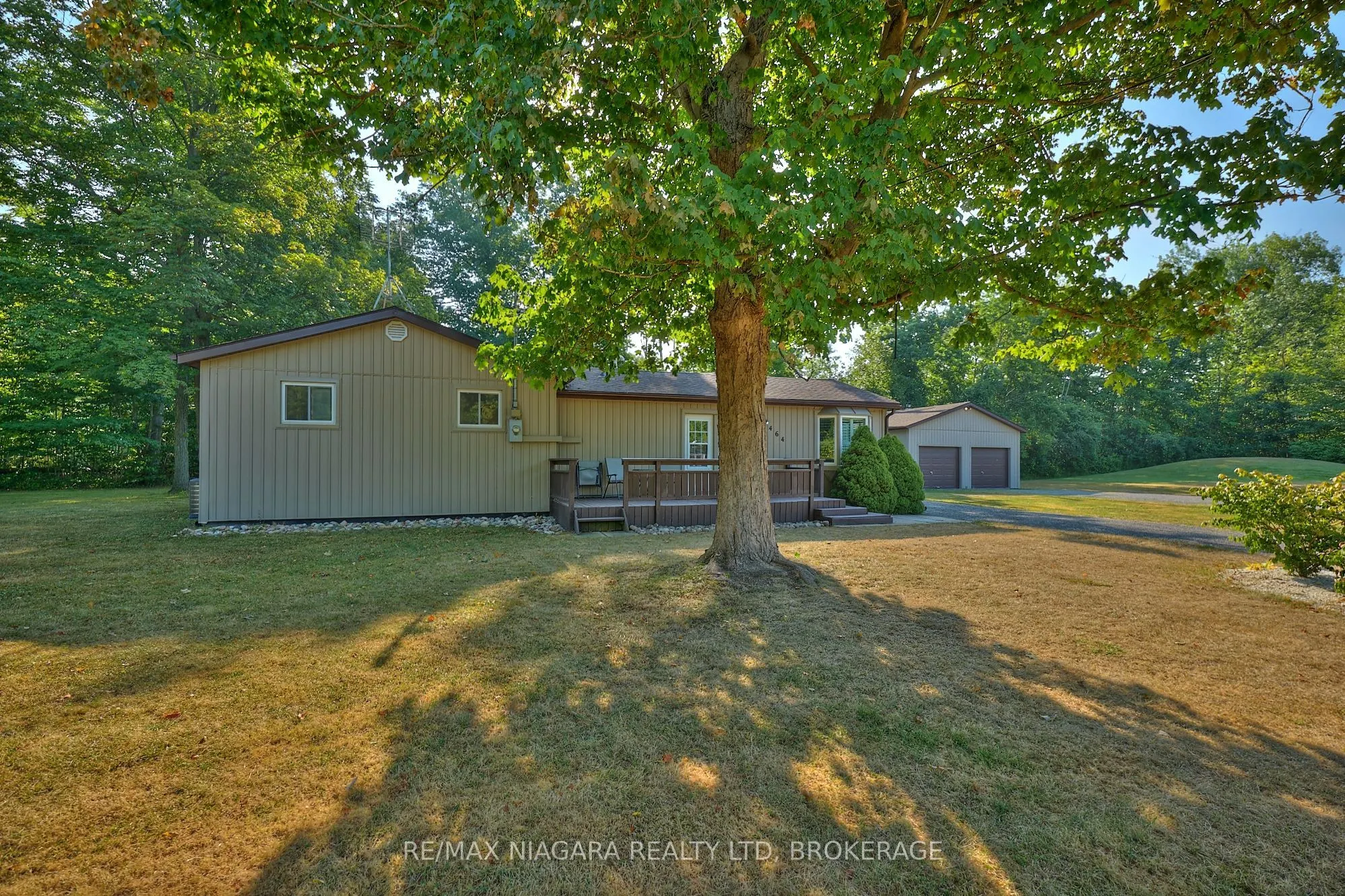 464 Gloria Road