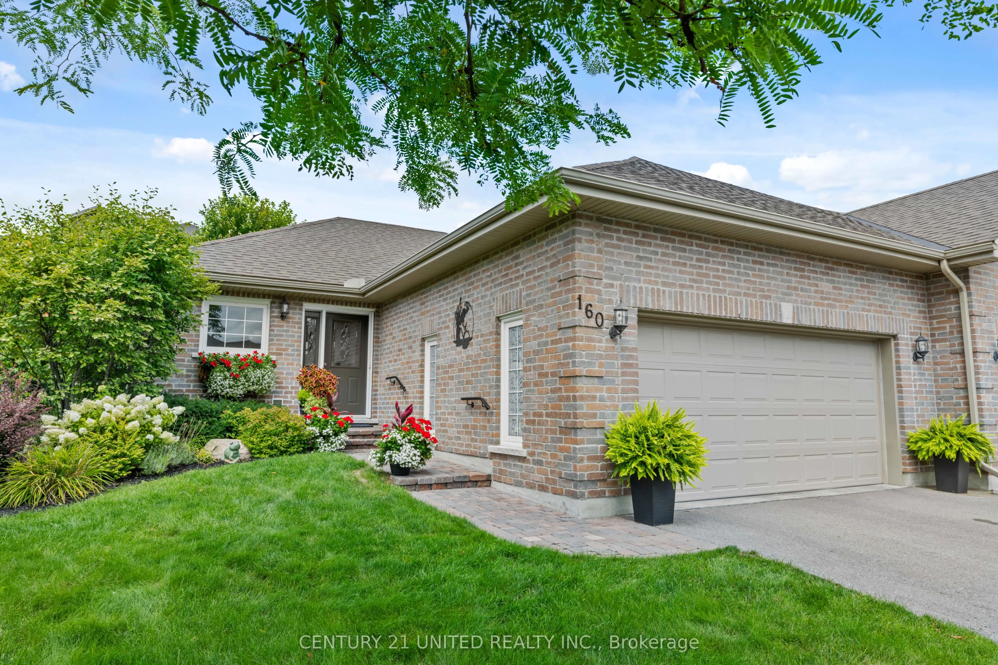 301 Carnegie Avenue, #160