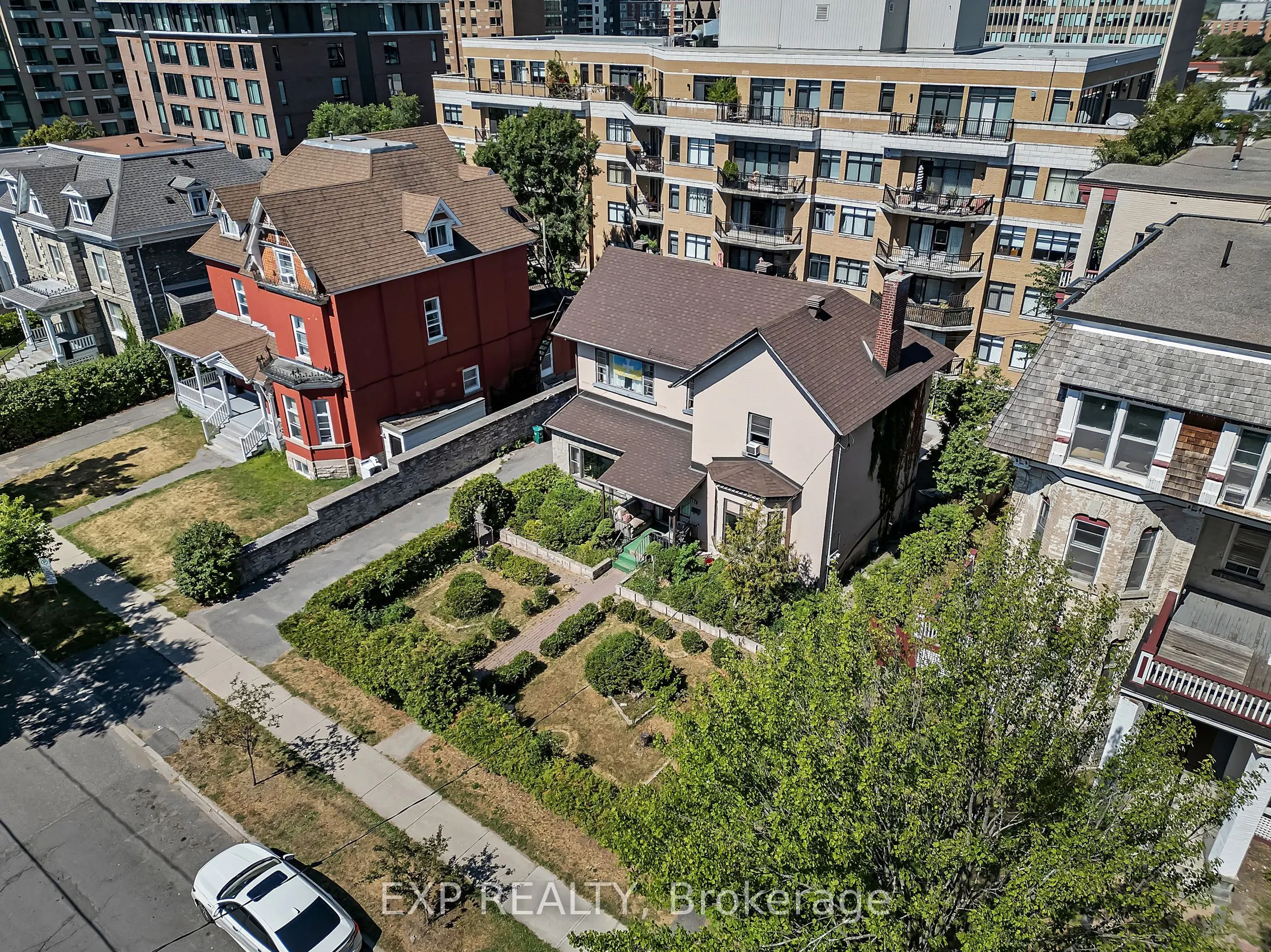 171 Daly Avenue