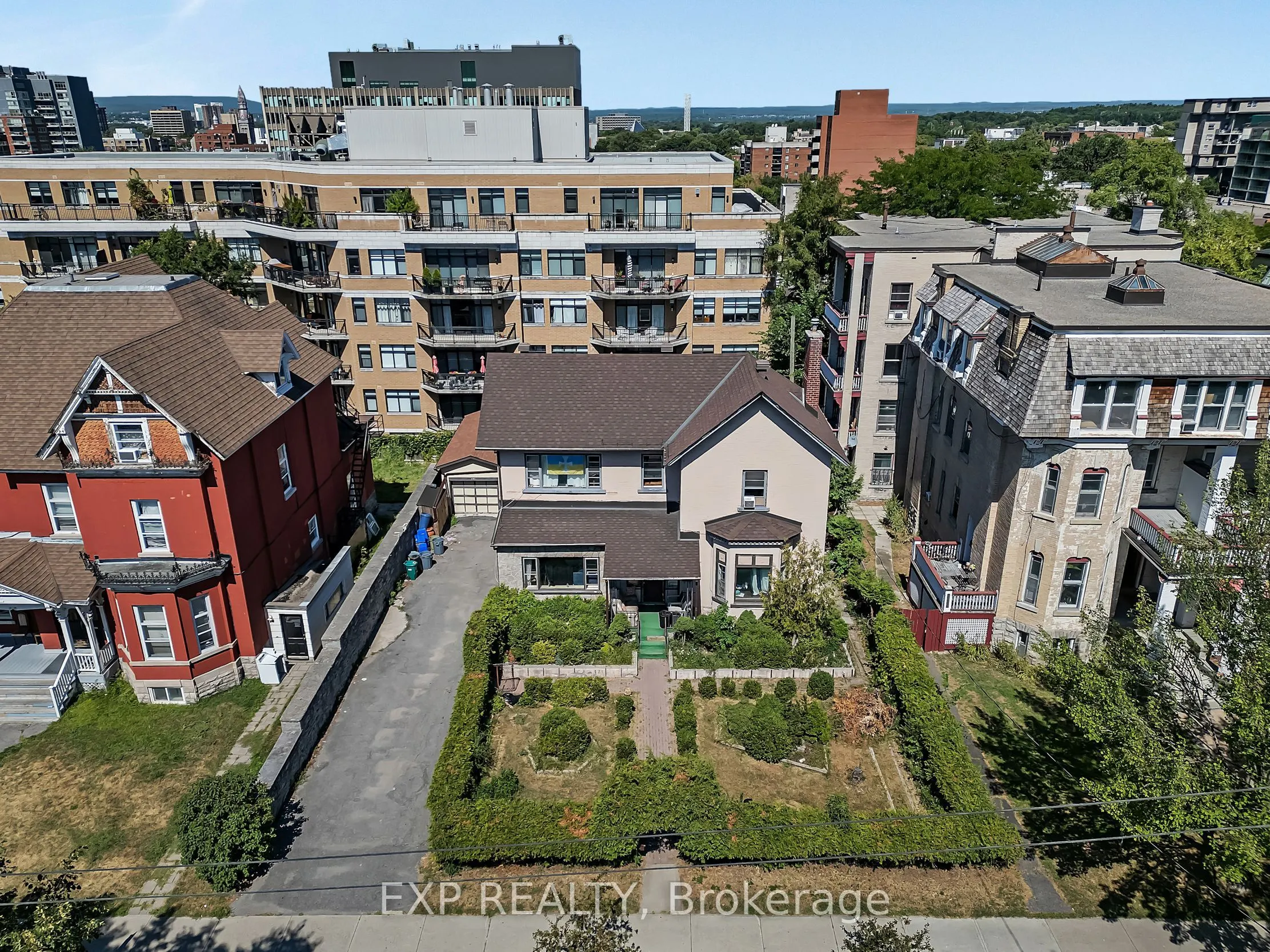 171 Daly Avenue