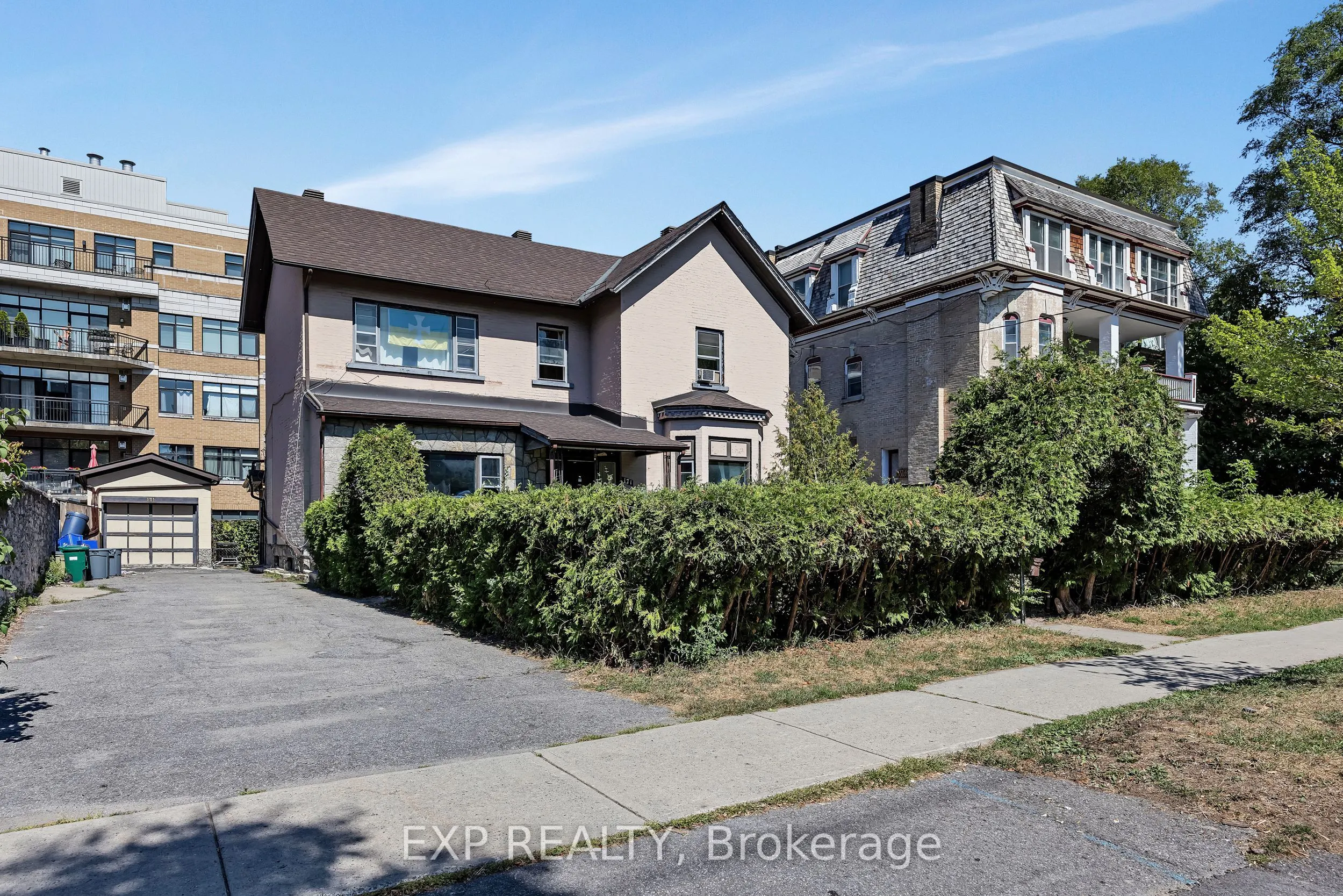 171 Daly Avenue
