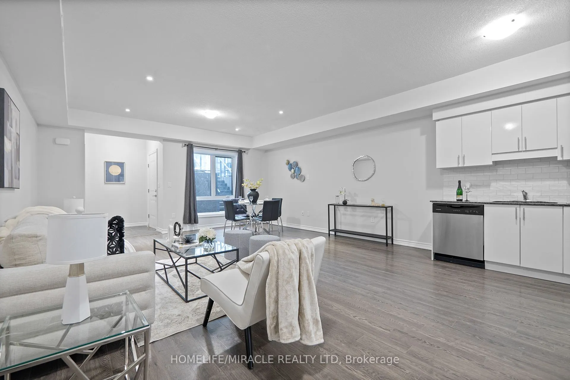 1430 Highland Road W, #5B