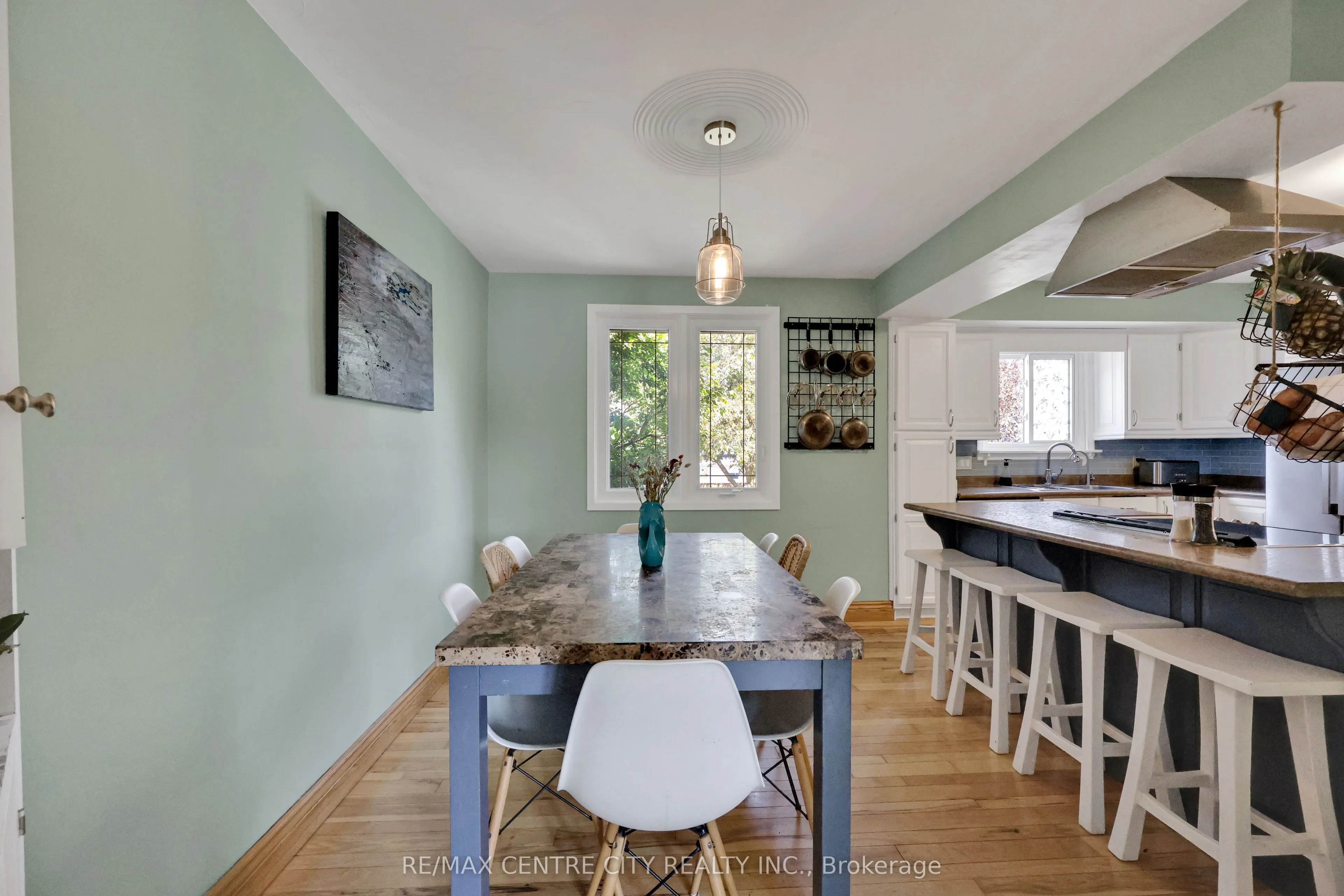 141 St Andrew Street E