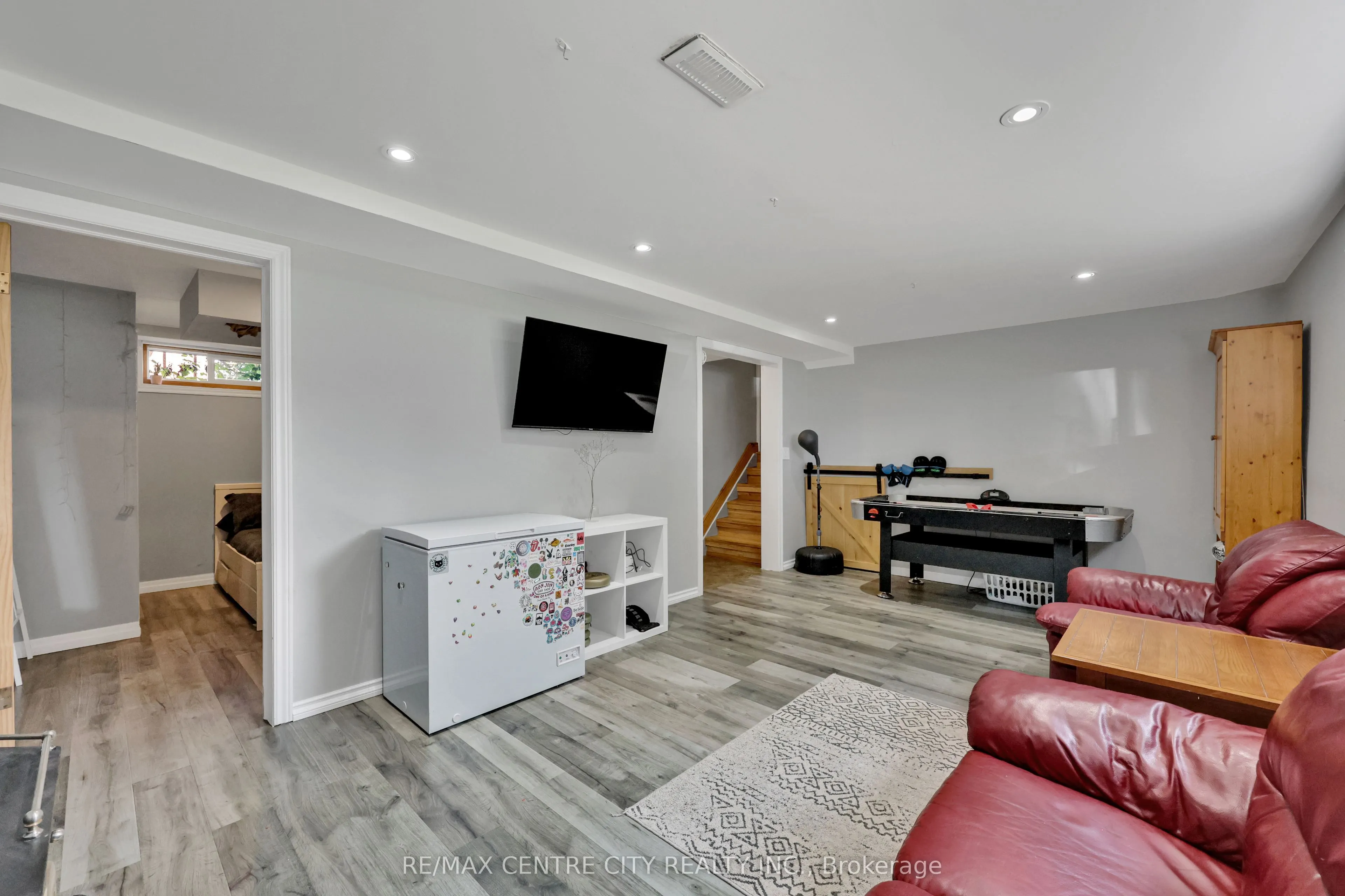 141 St Andrew Street E