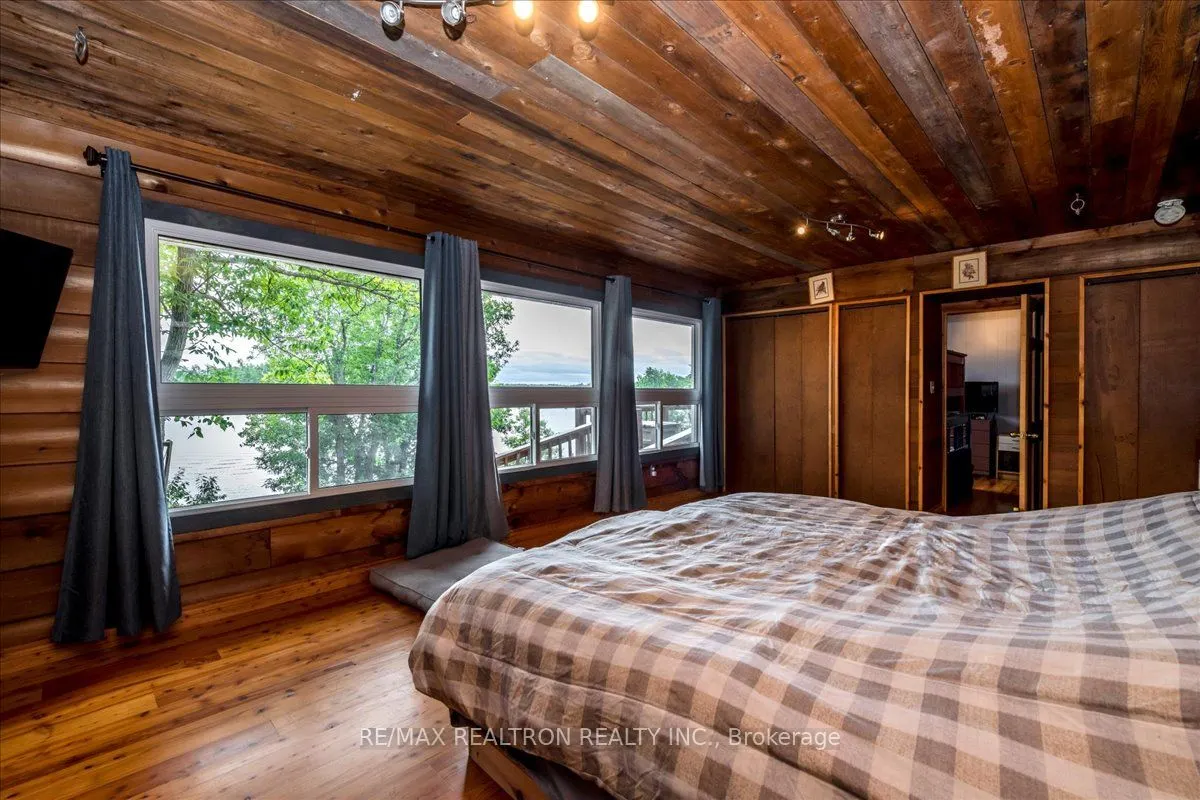 9268 Georgian Bay Shore