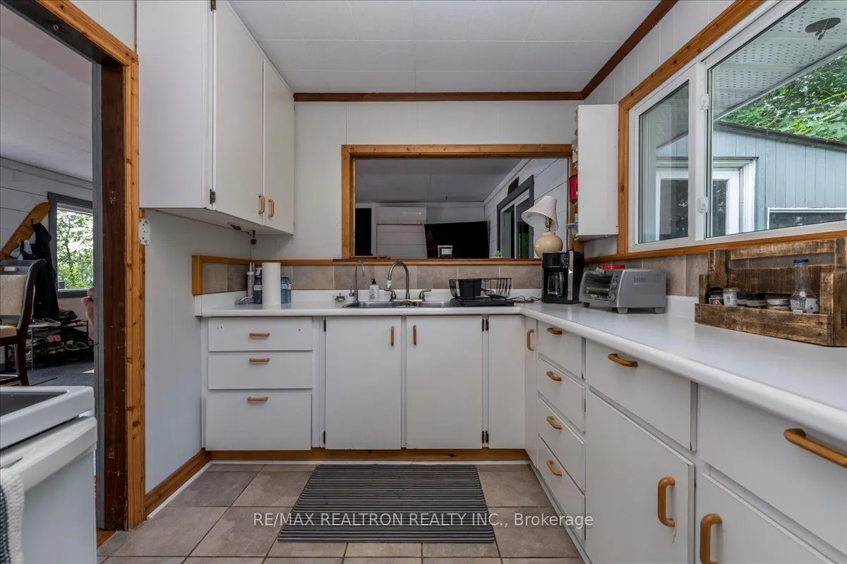 9268 Georgian Bay Shore