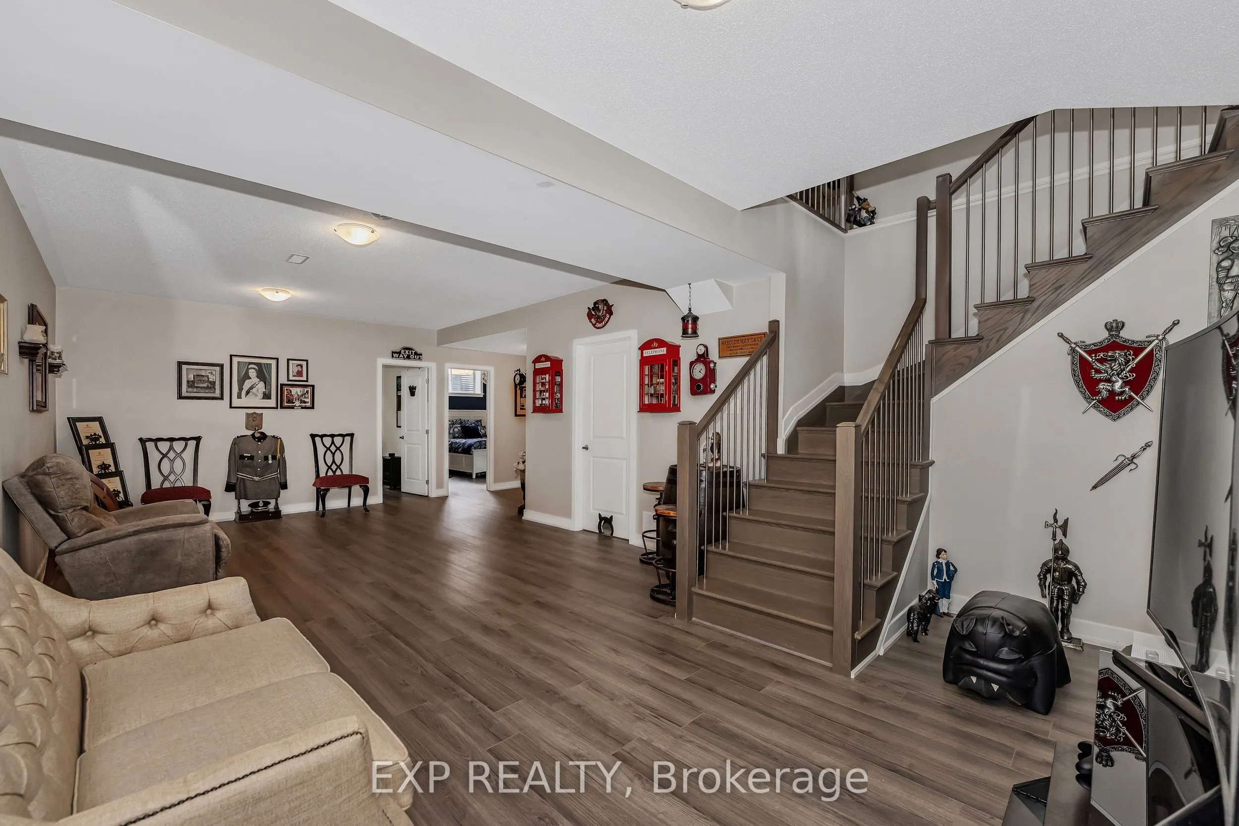 201 OSTERLEY Way