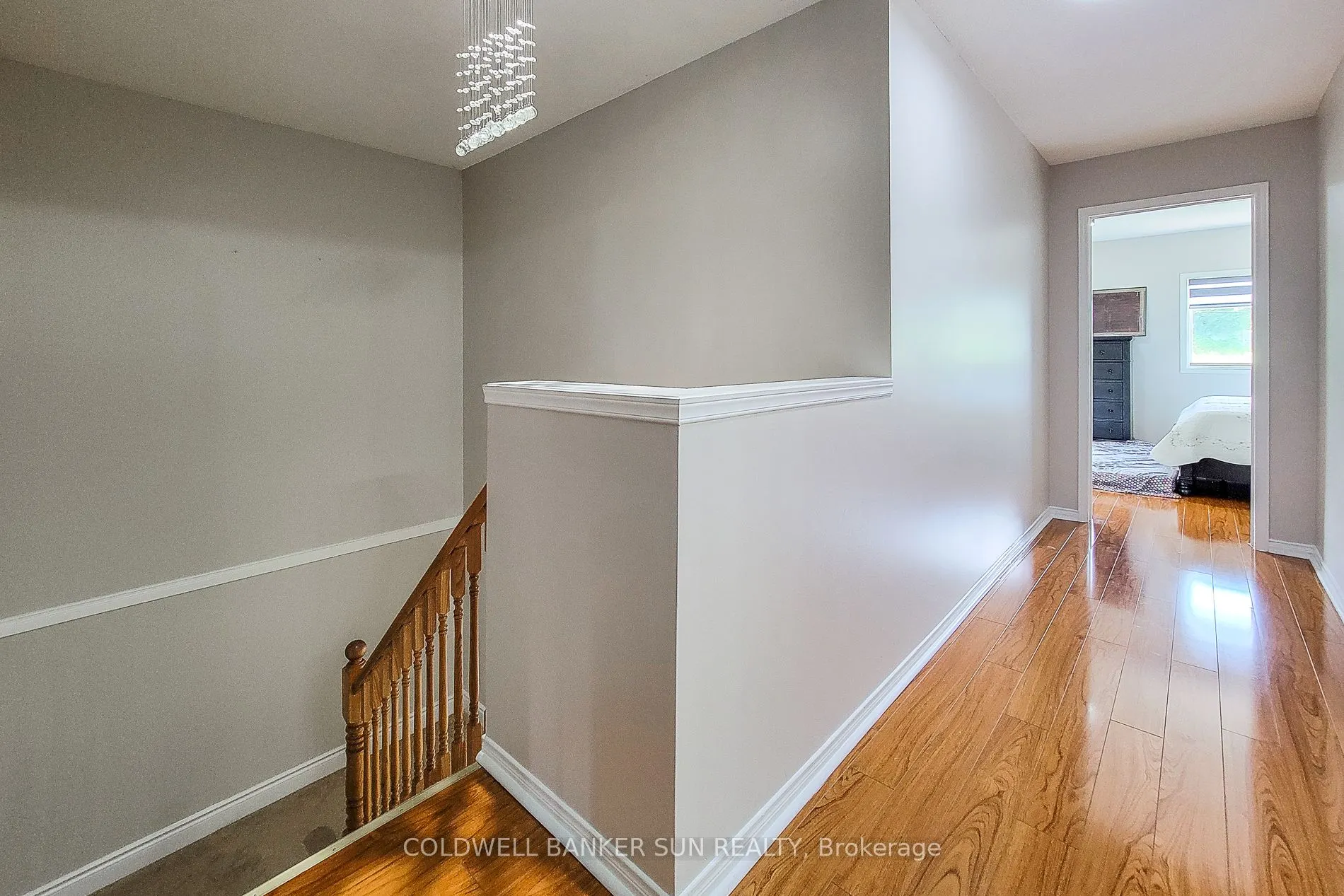 112 Meadow Wood Crescent