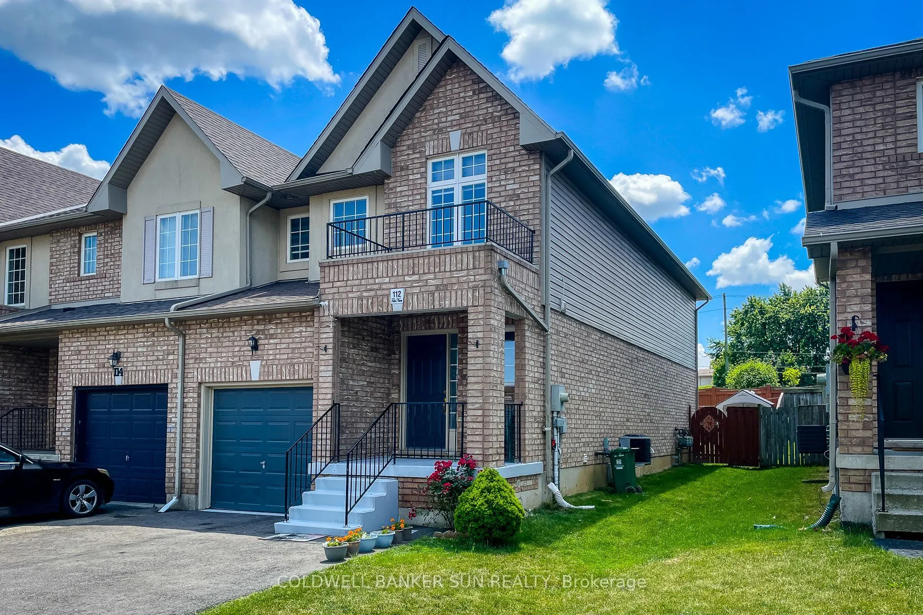 112 Meadow Wood Crescent