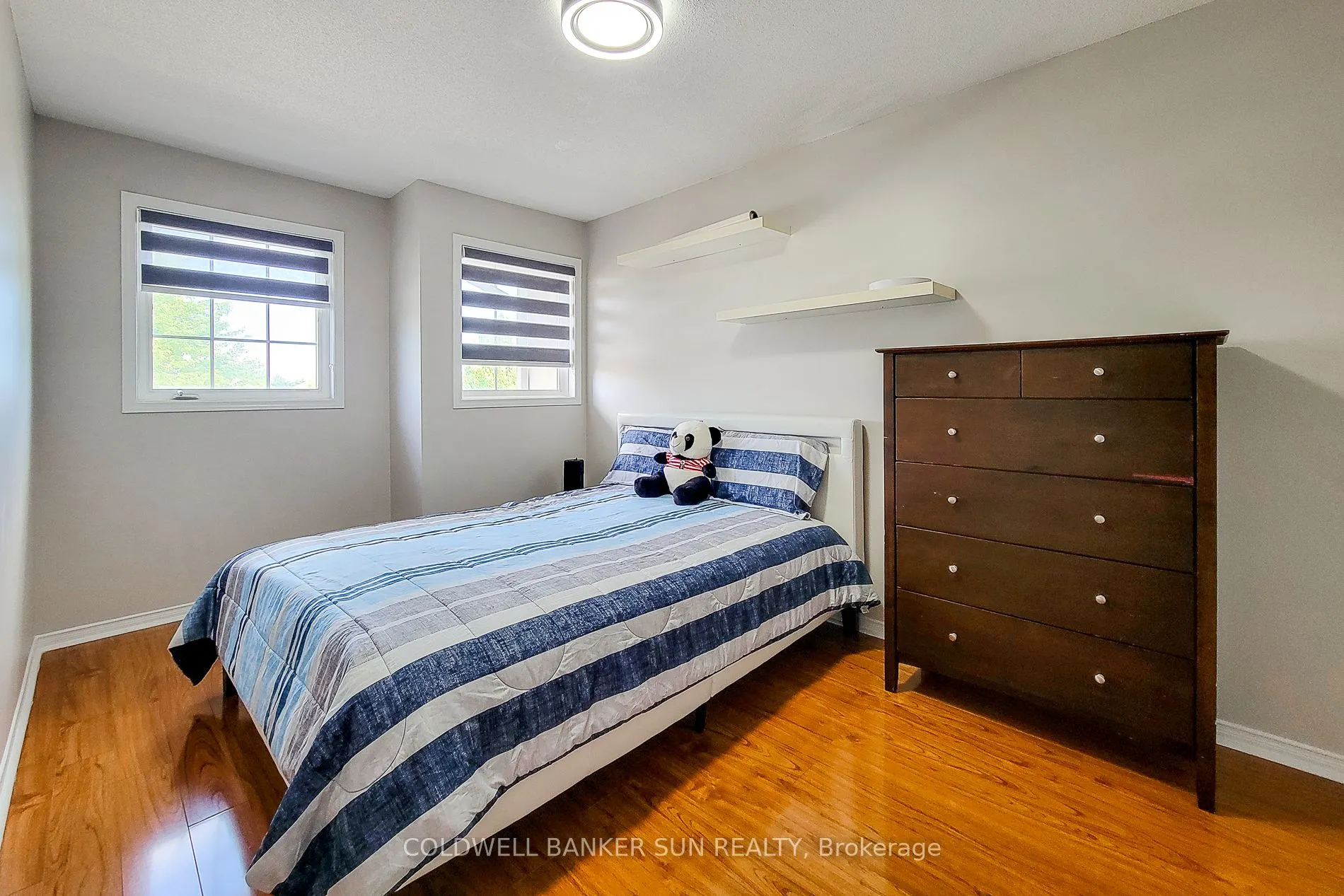 112 Meadow Wood Crescent