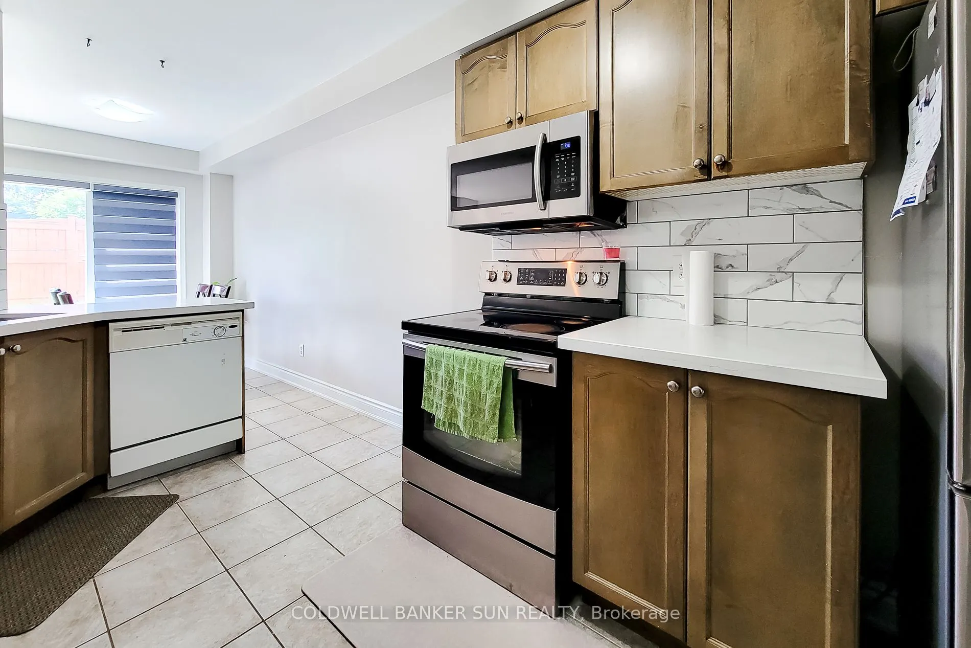 112 Meadow Wood Crescent
