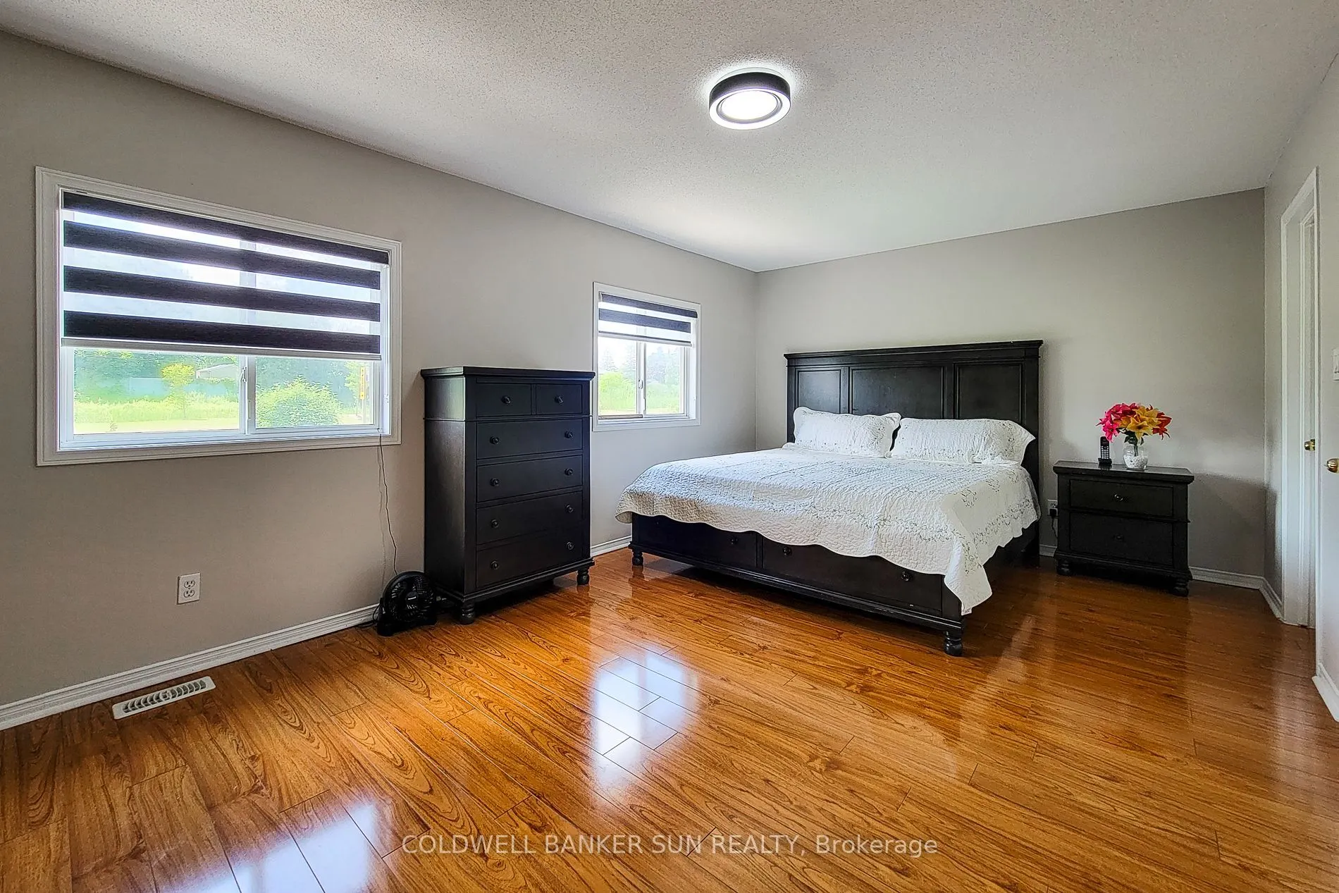 112 Meadow Wood Crescent