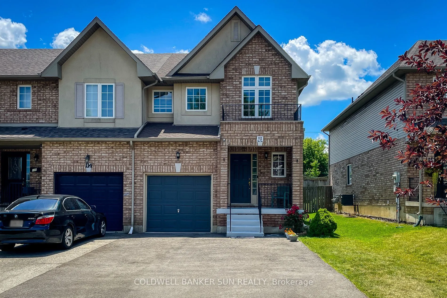 112 Meadow Wood Crescent