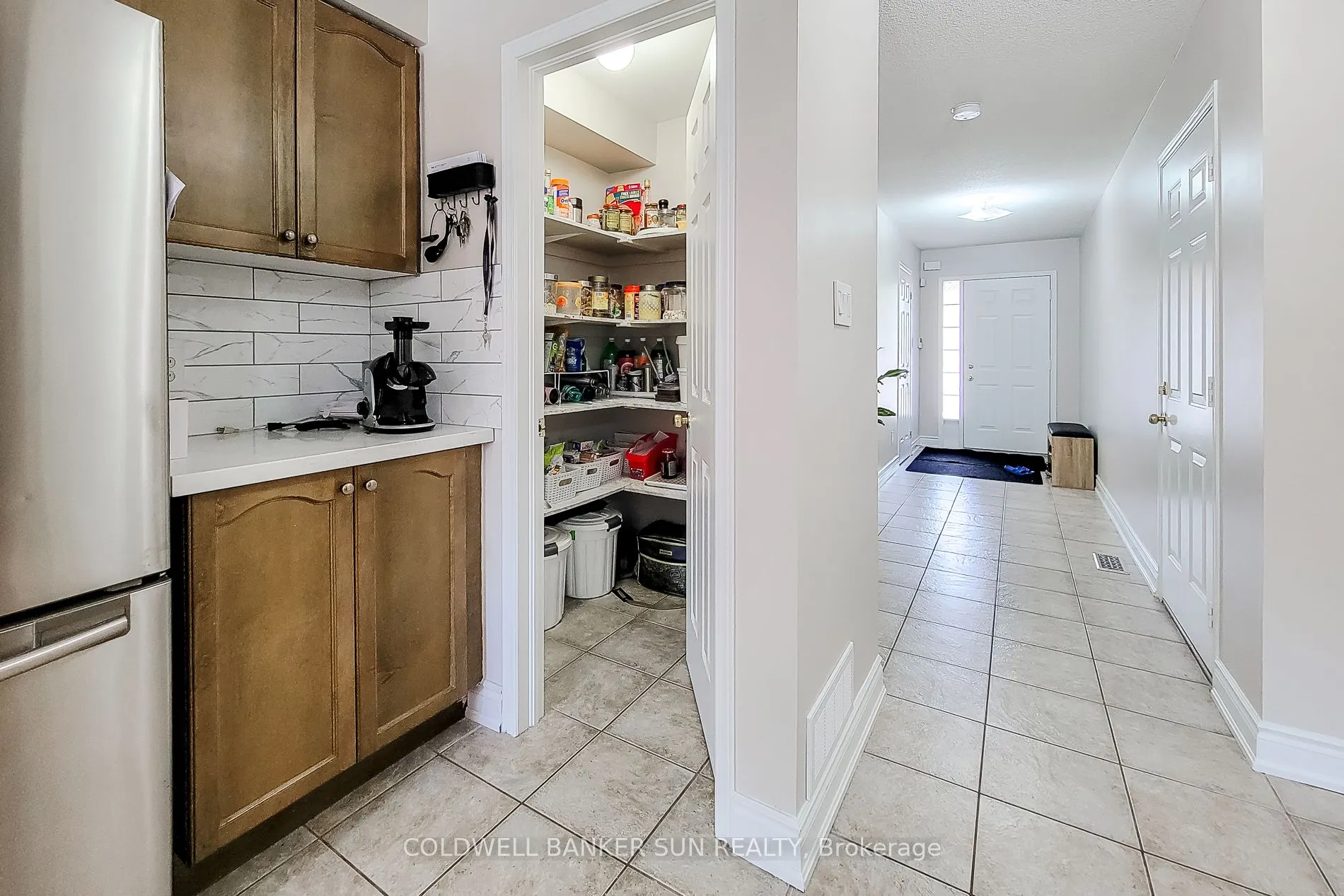 112 Meadow Wood Crescent