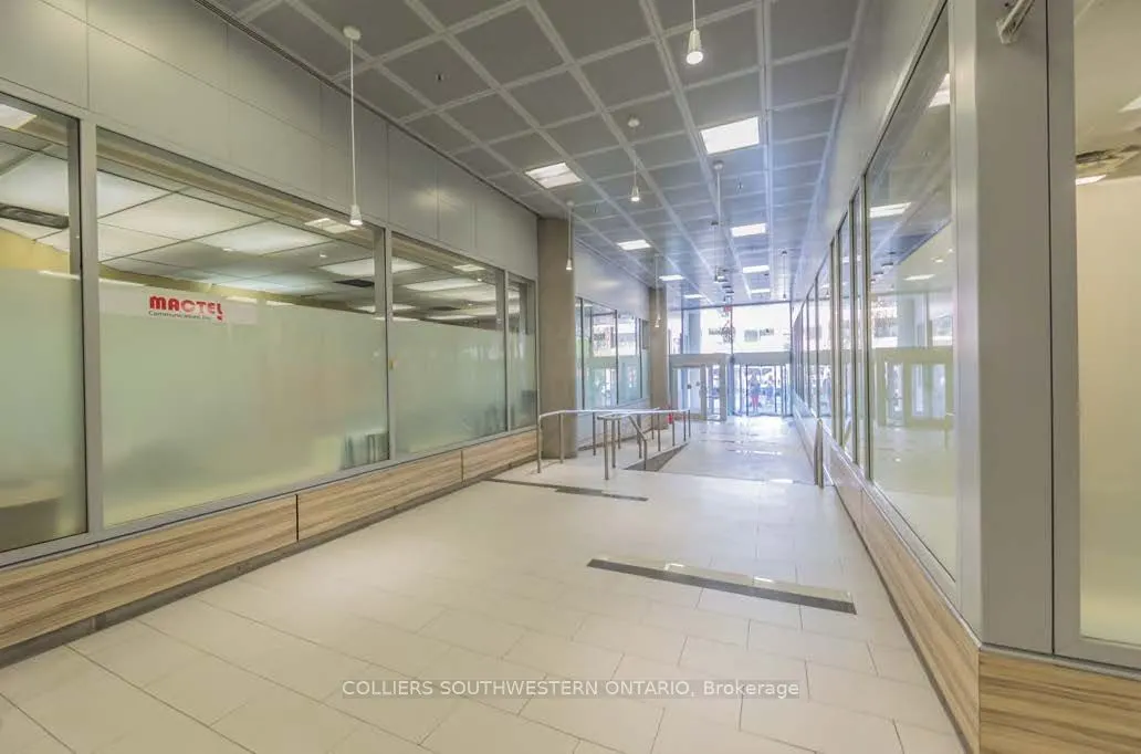 100 Dundas Street, #4th Floor