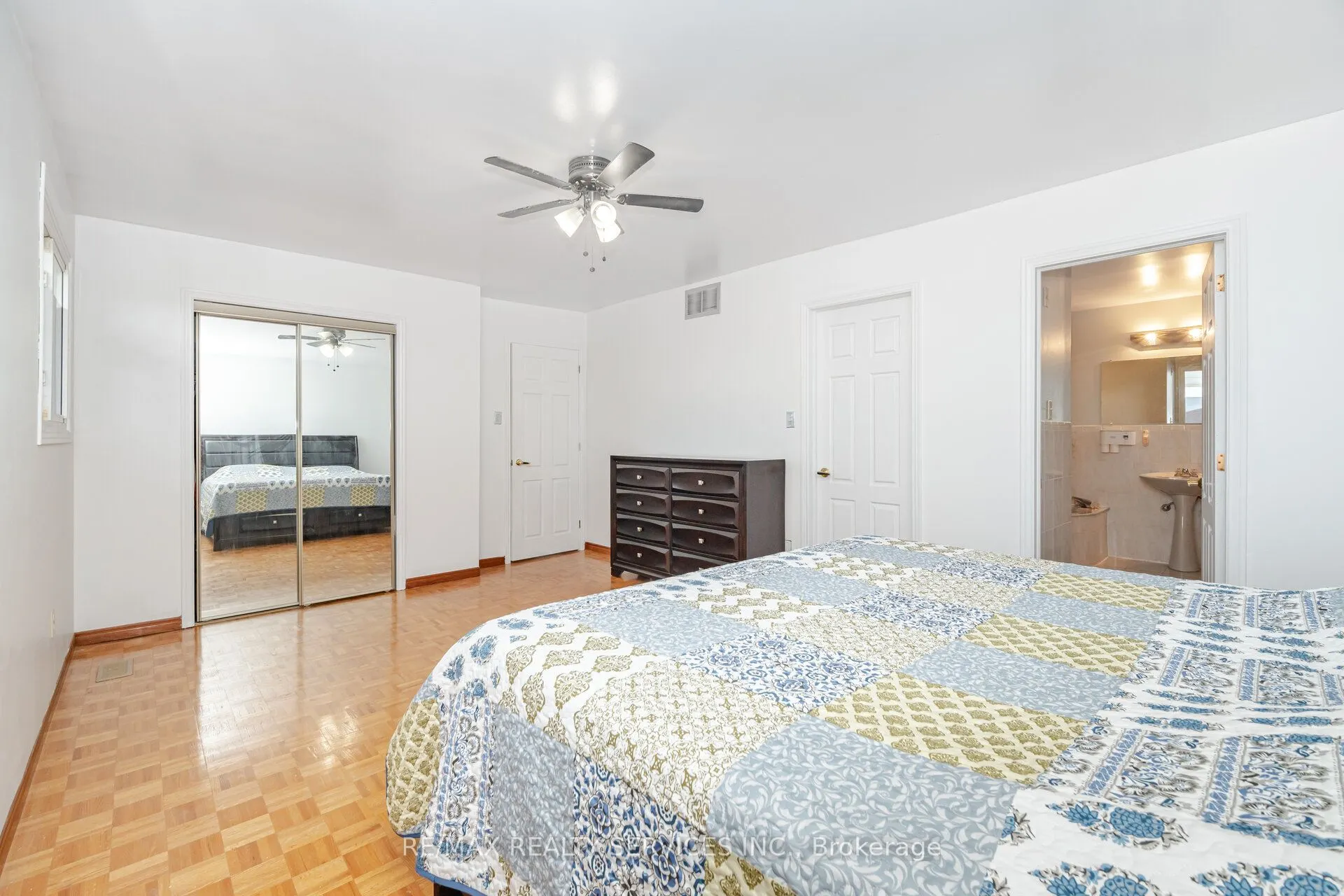2 Morningstar Court