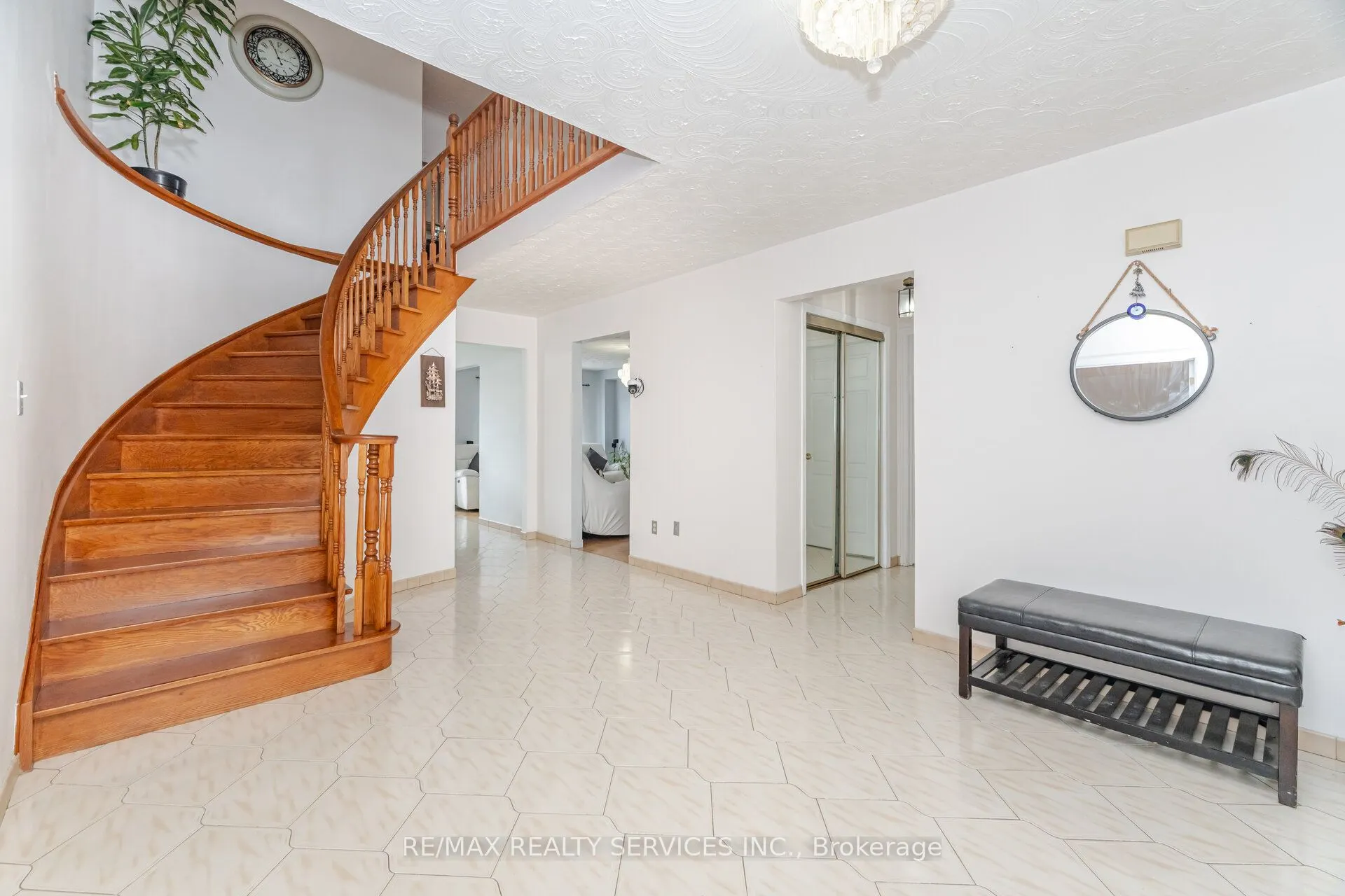 2 Morningstar Court