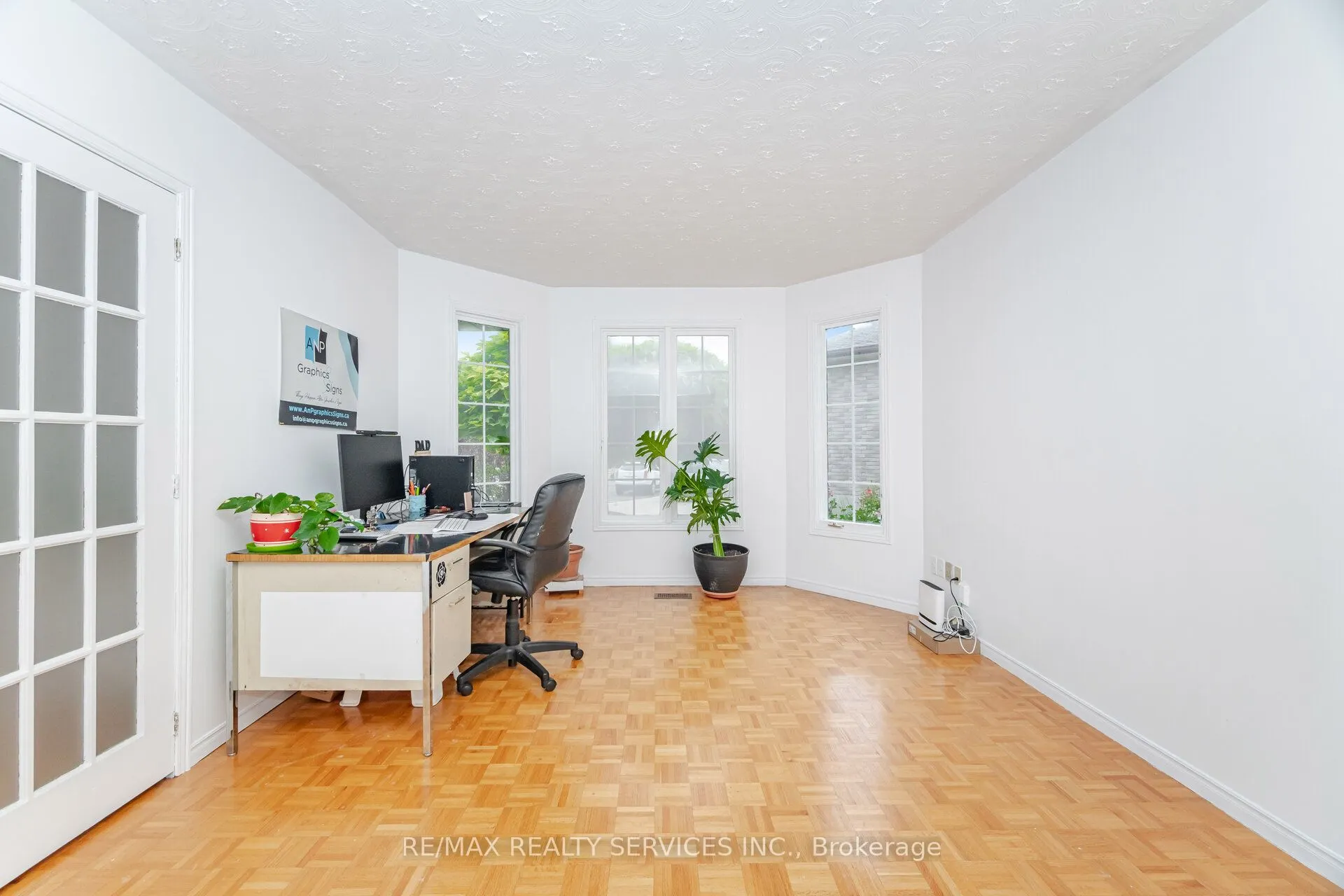 2 Morningstar Court