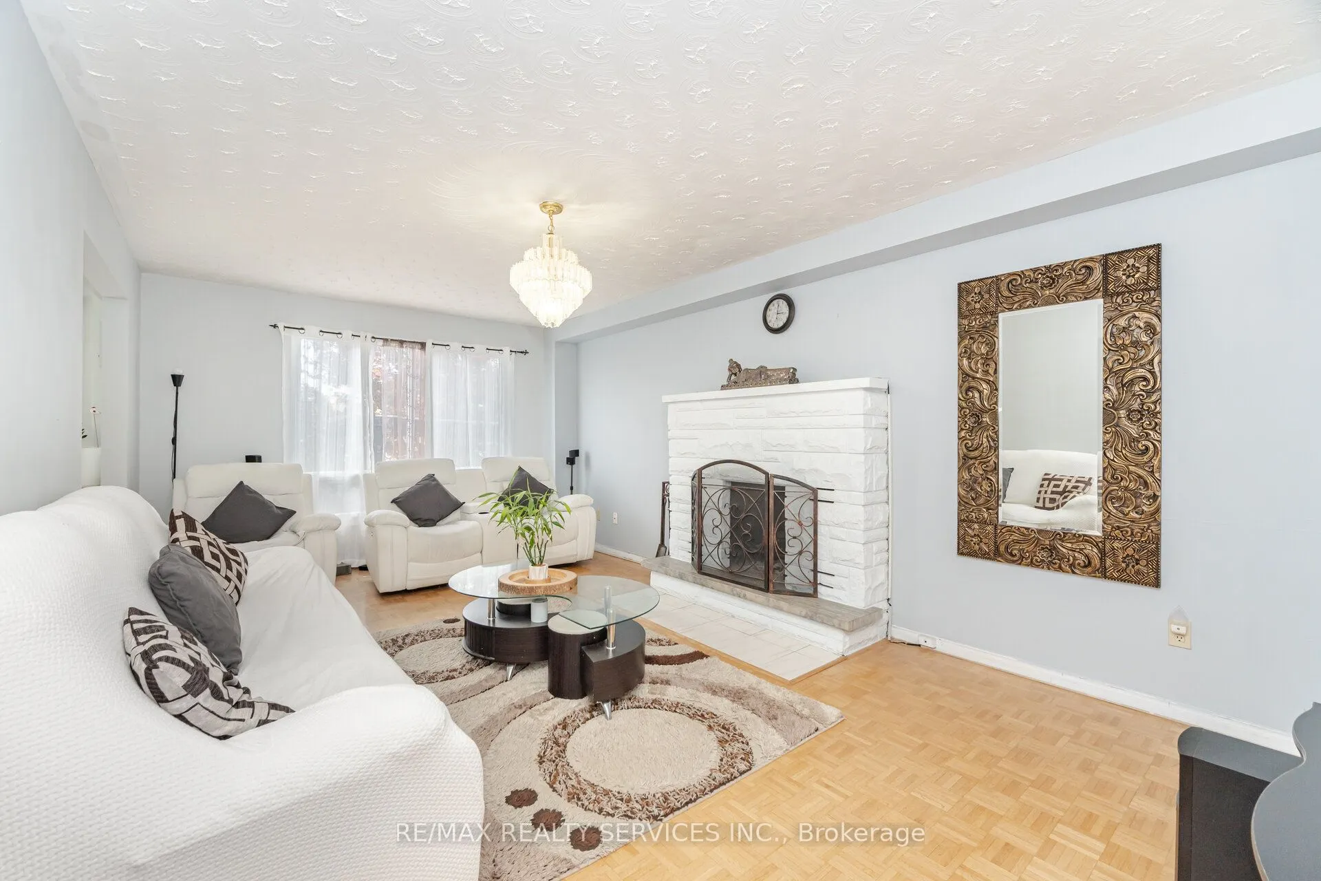 2 Morningstar Court