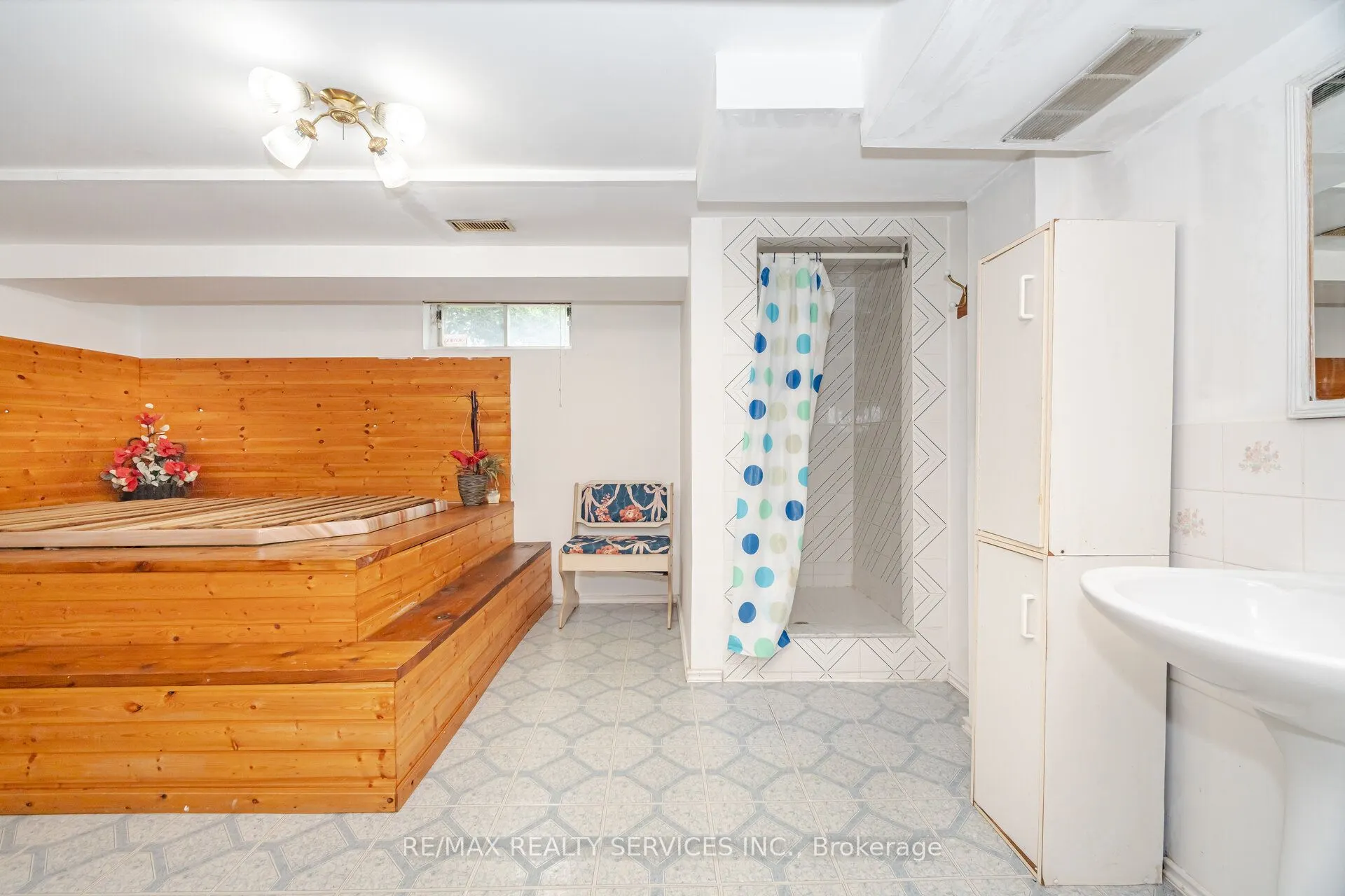 2 Morningstar Court