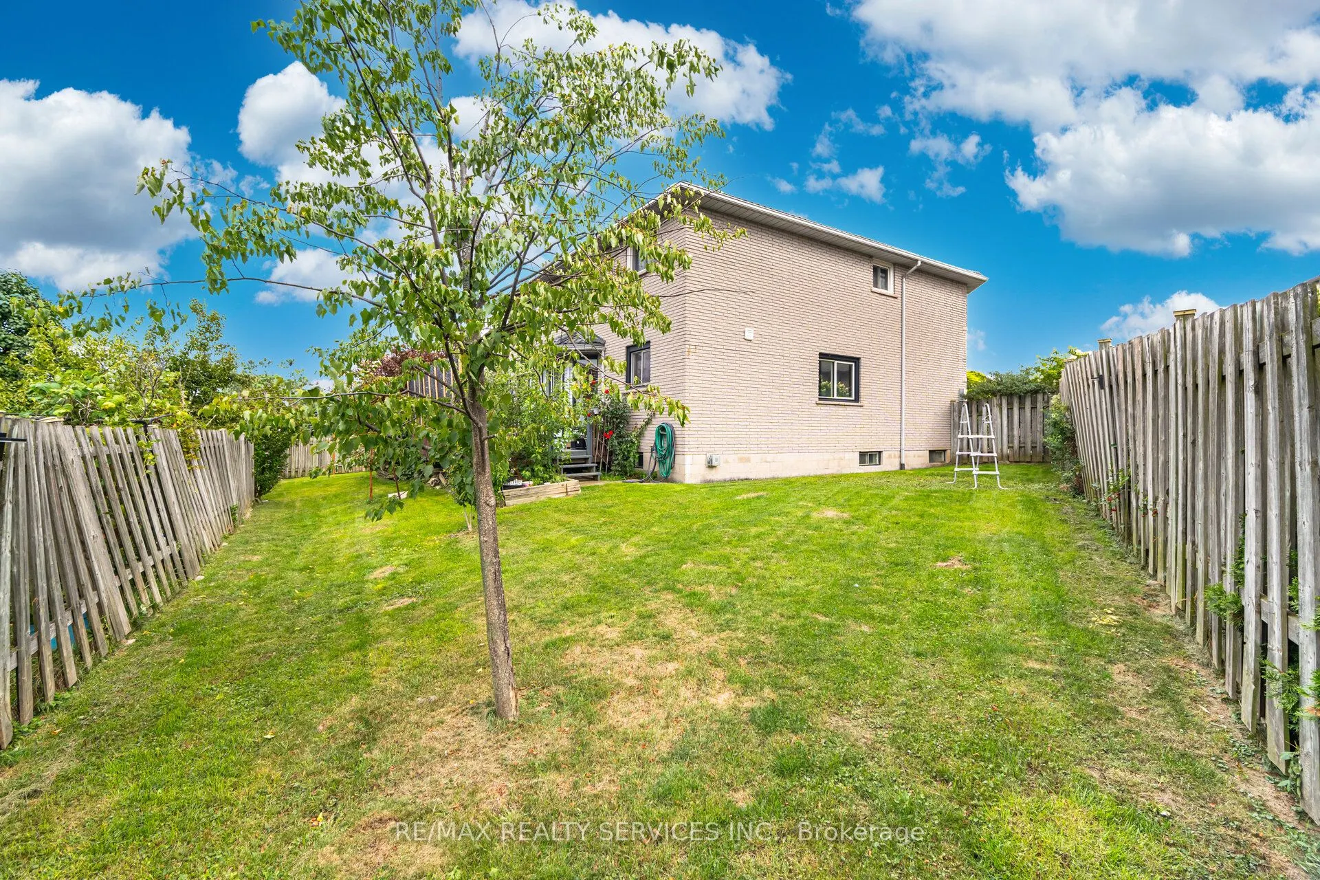 2 Morningstar Court