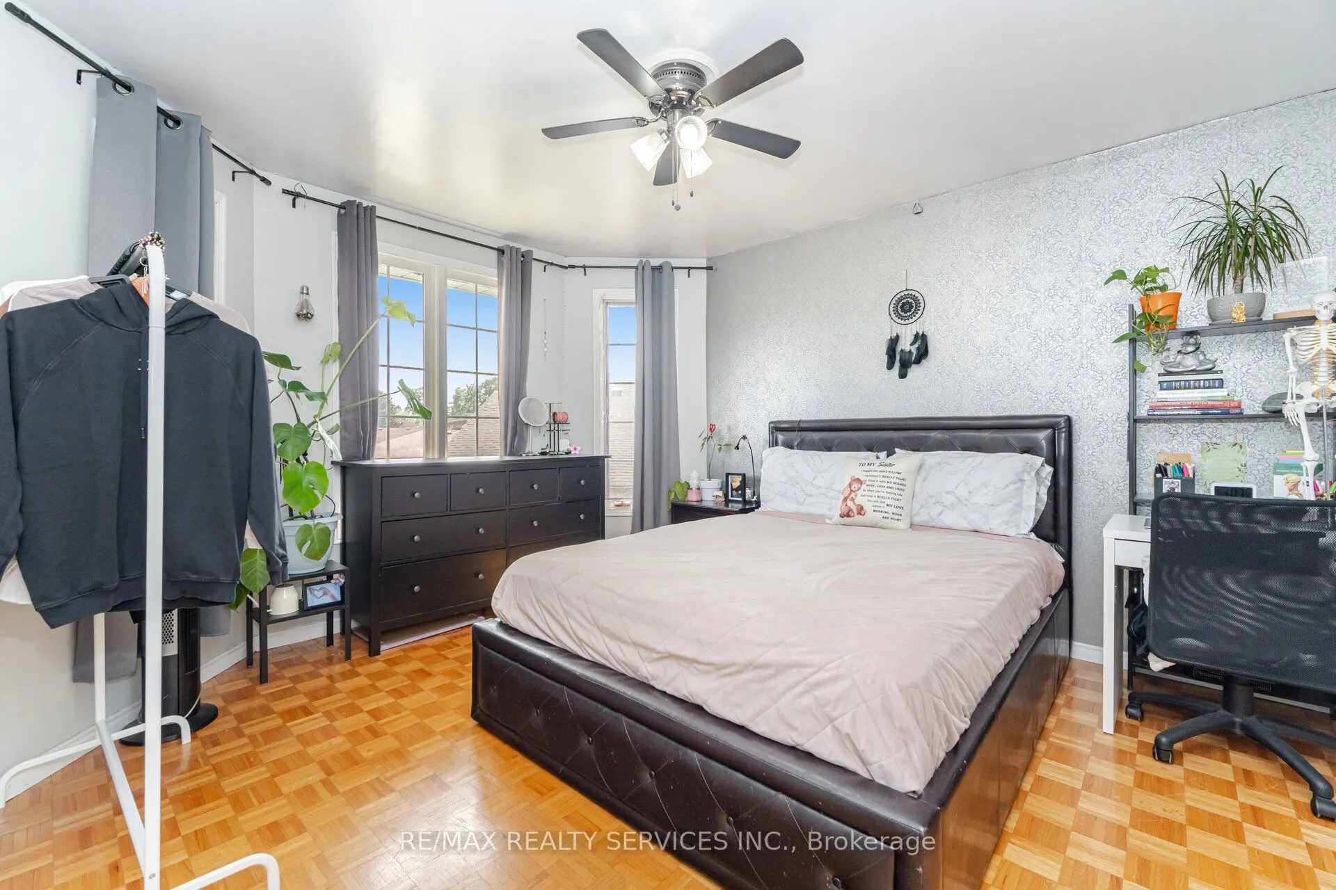 2 Morningstar Court