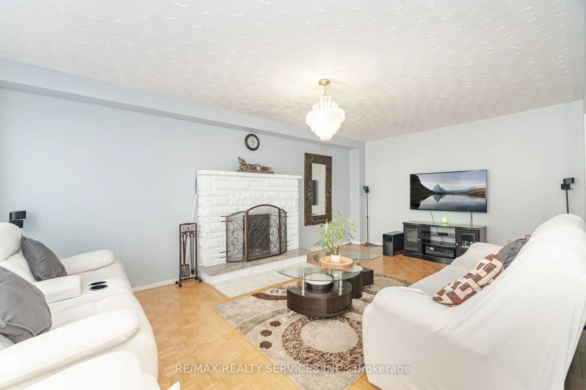 2 Morningstar Court
