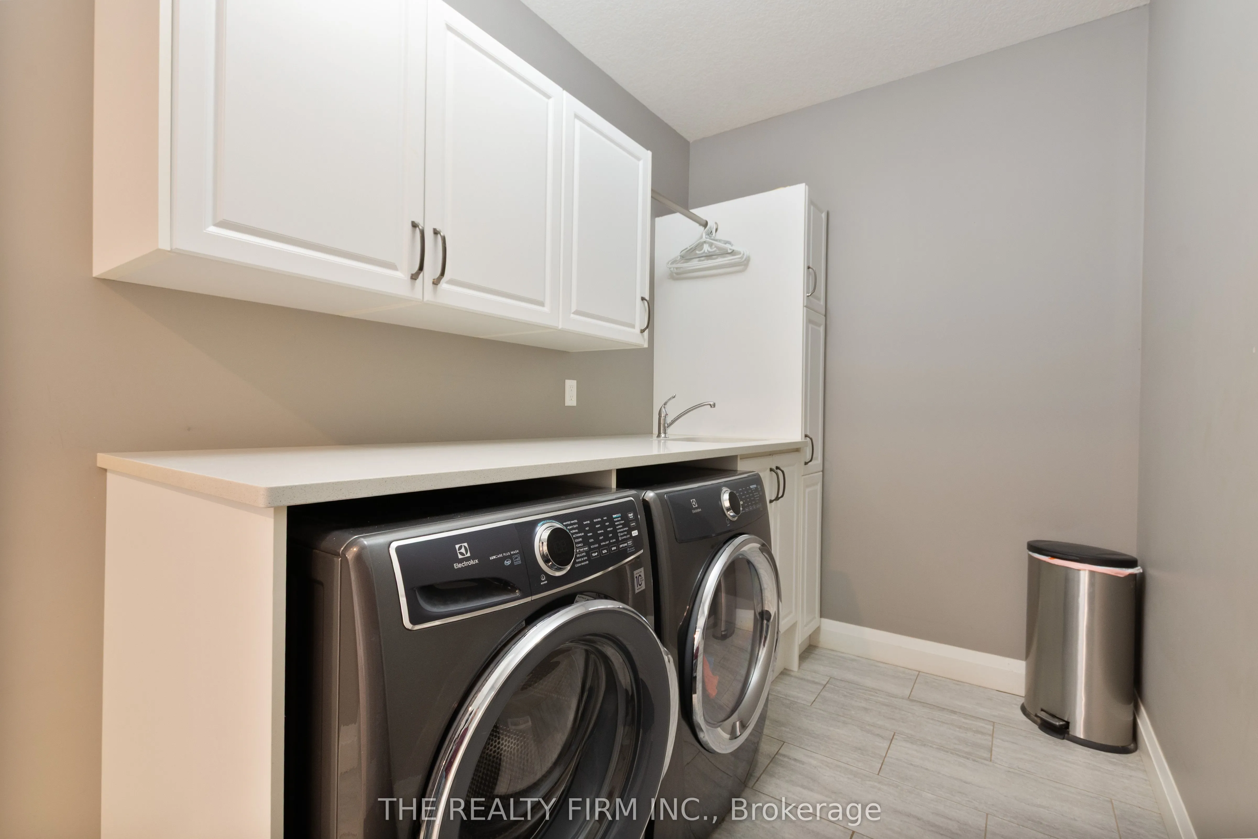 9861 Glendon Drive, #226