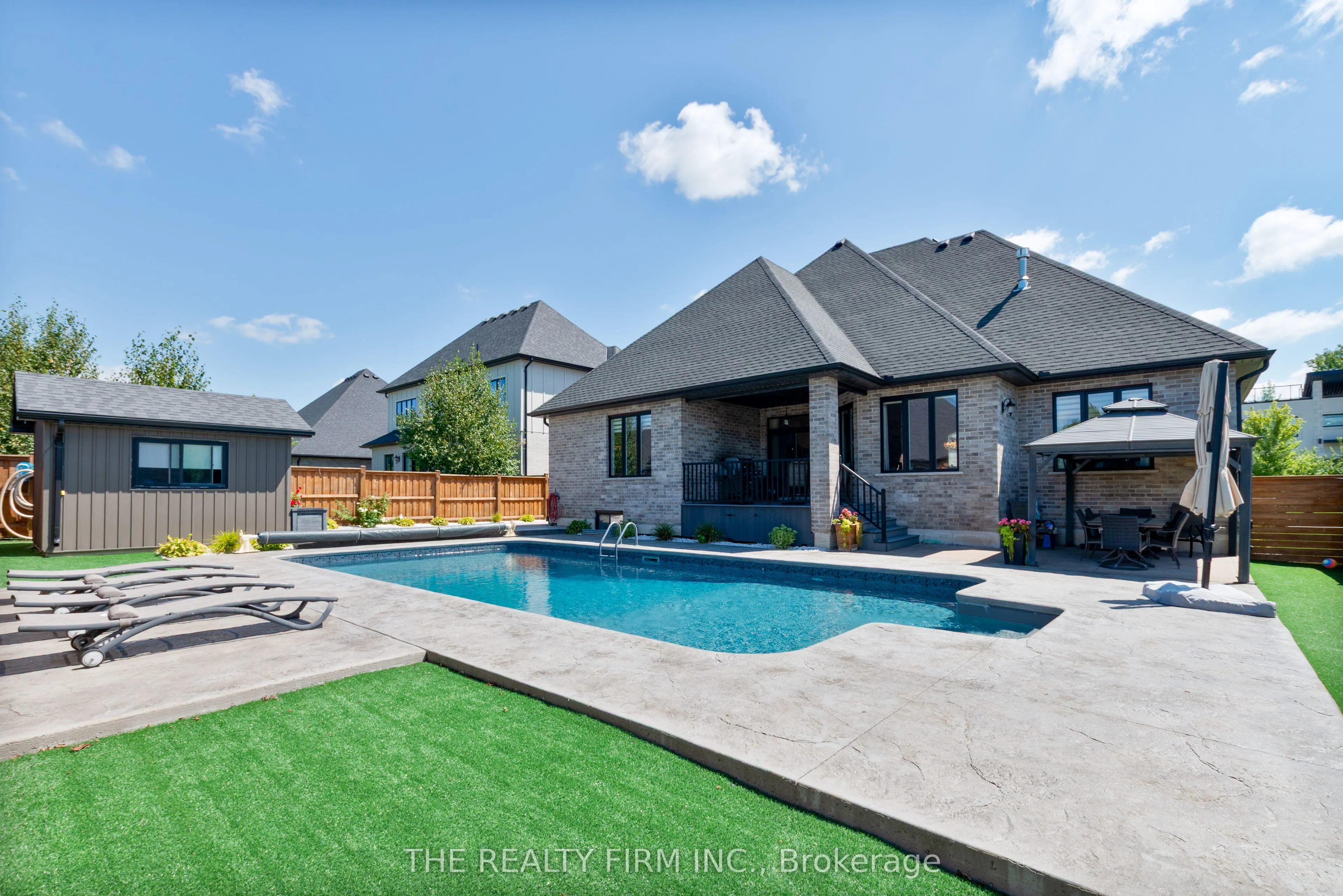 9861 Glendon Drive, #226
