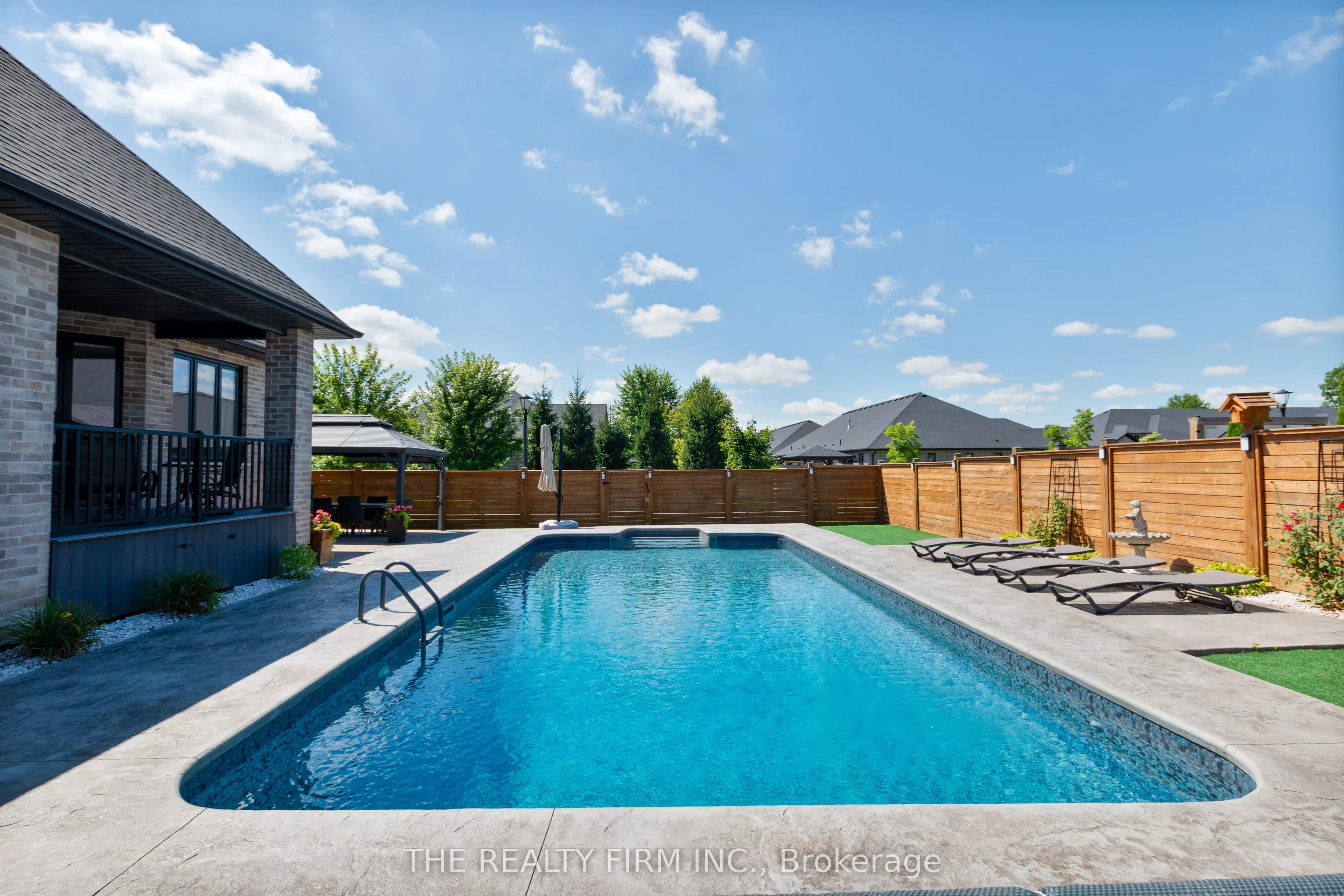9861 Glendon Drive, #226