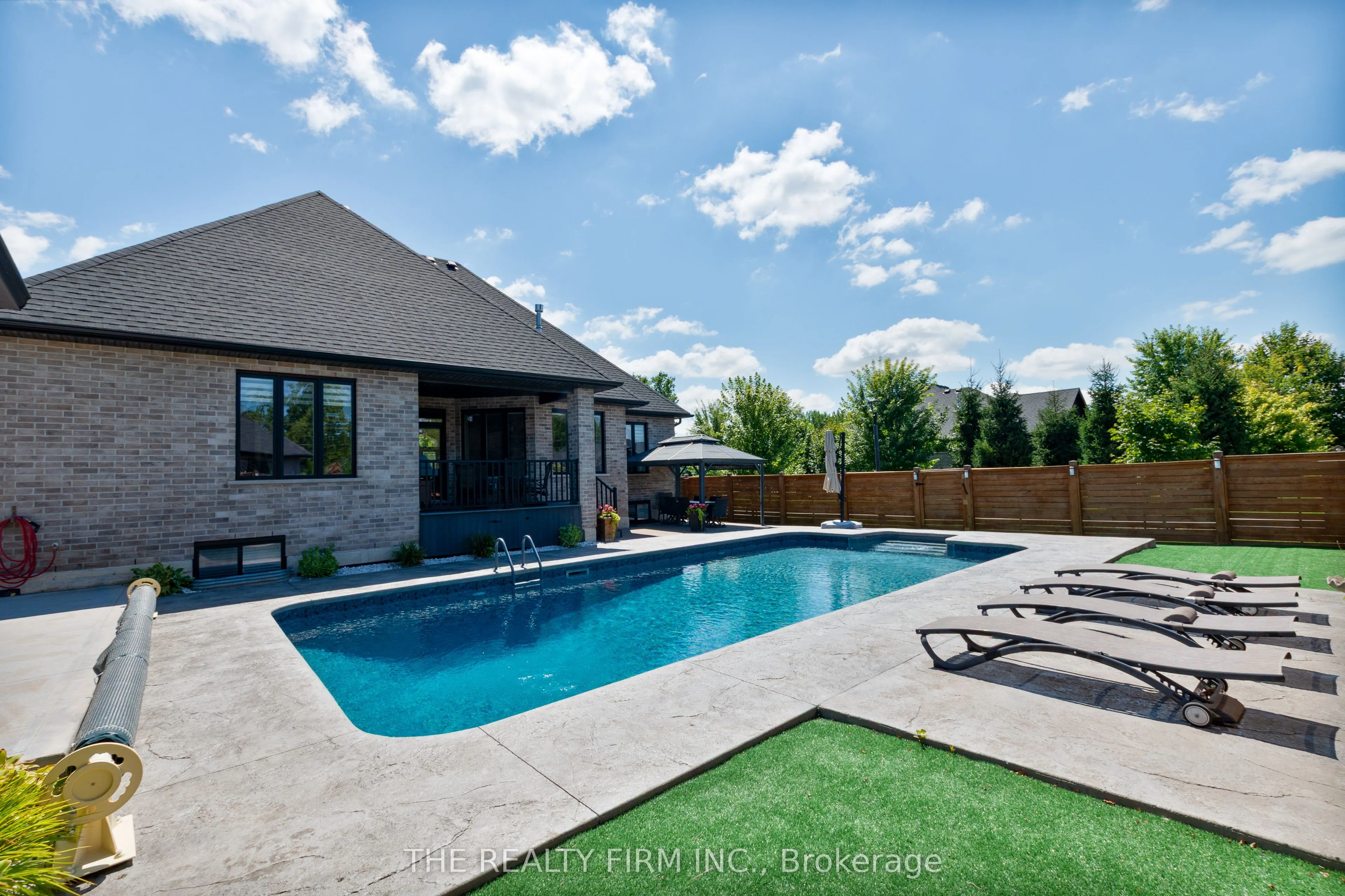 9861 Glendon Drive, #226