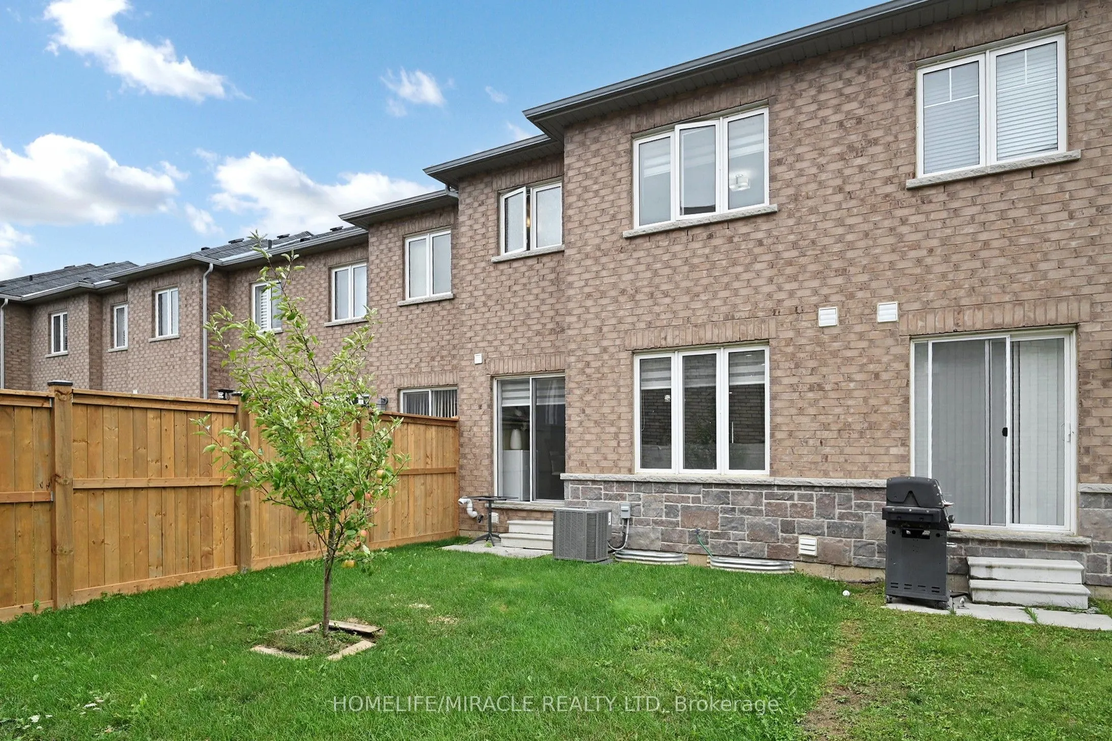 174 MacLachlan Avenue