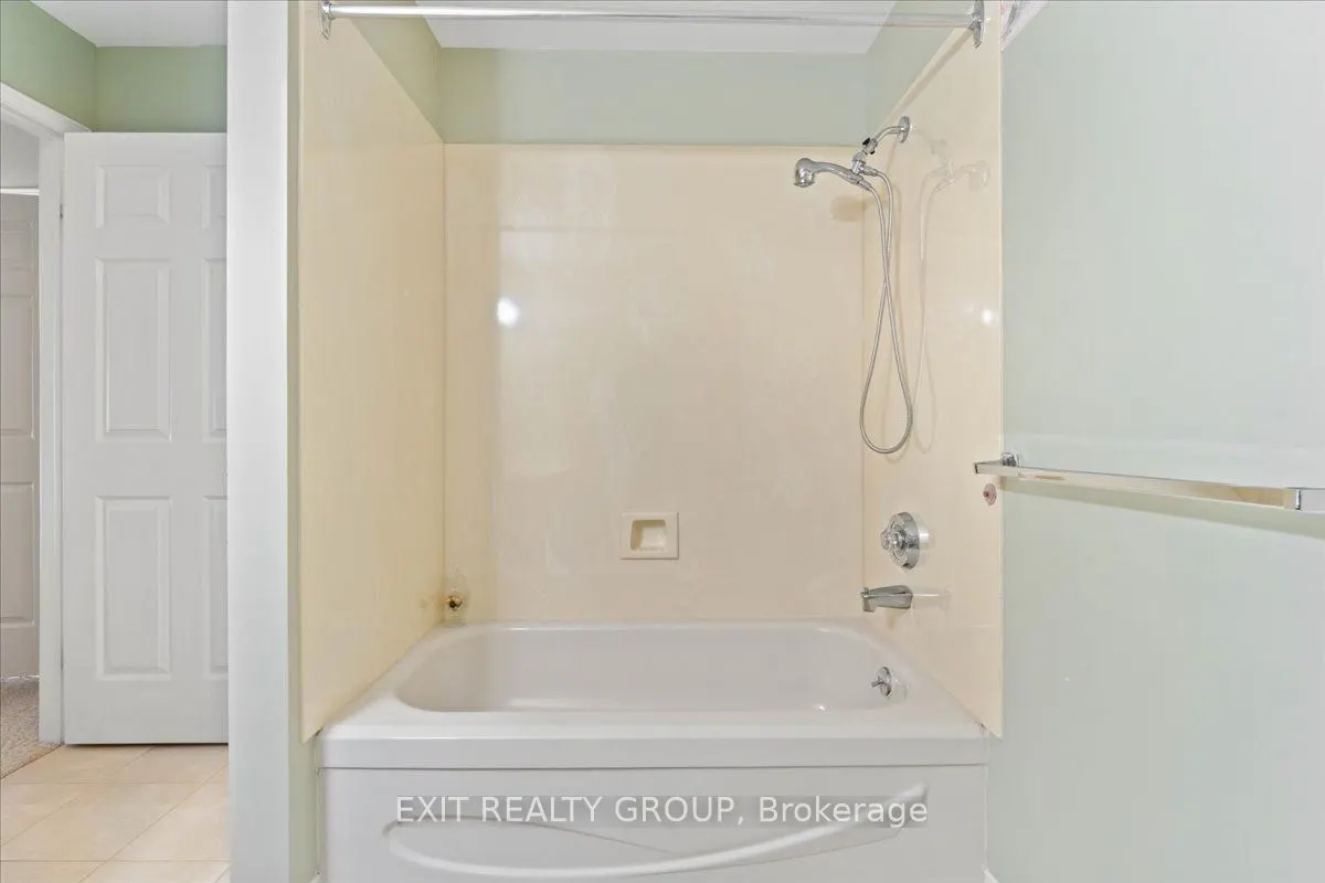 52 Tripp Boulevard, #117
