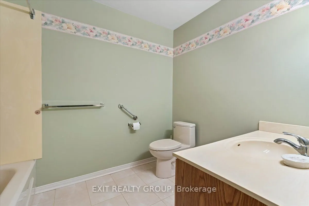 52 Tripp Boulevard, #117