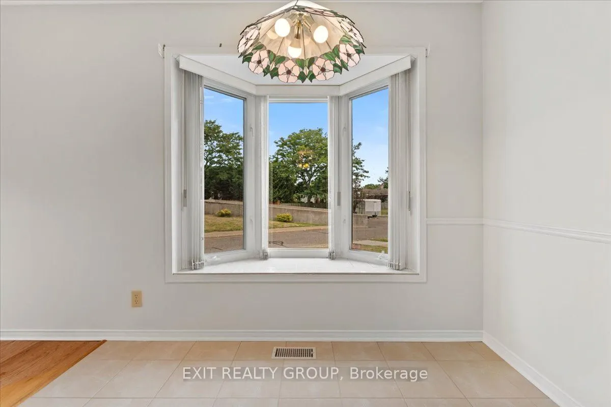 52 Tripp Boulevard, #117